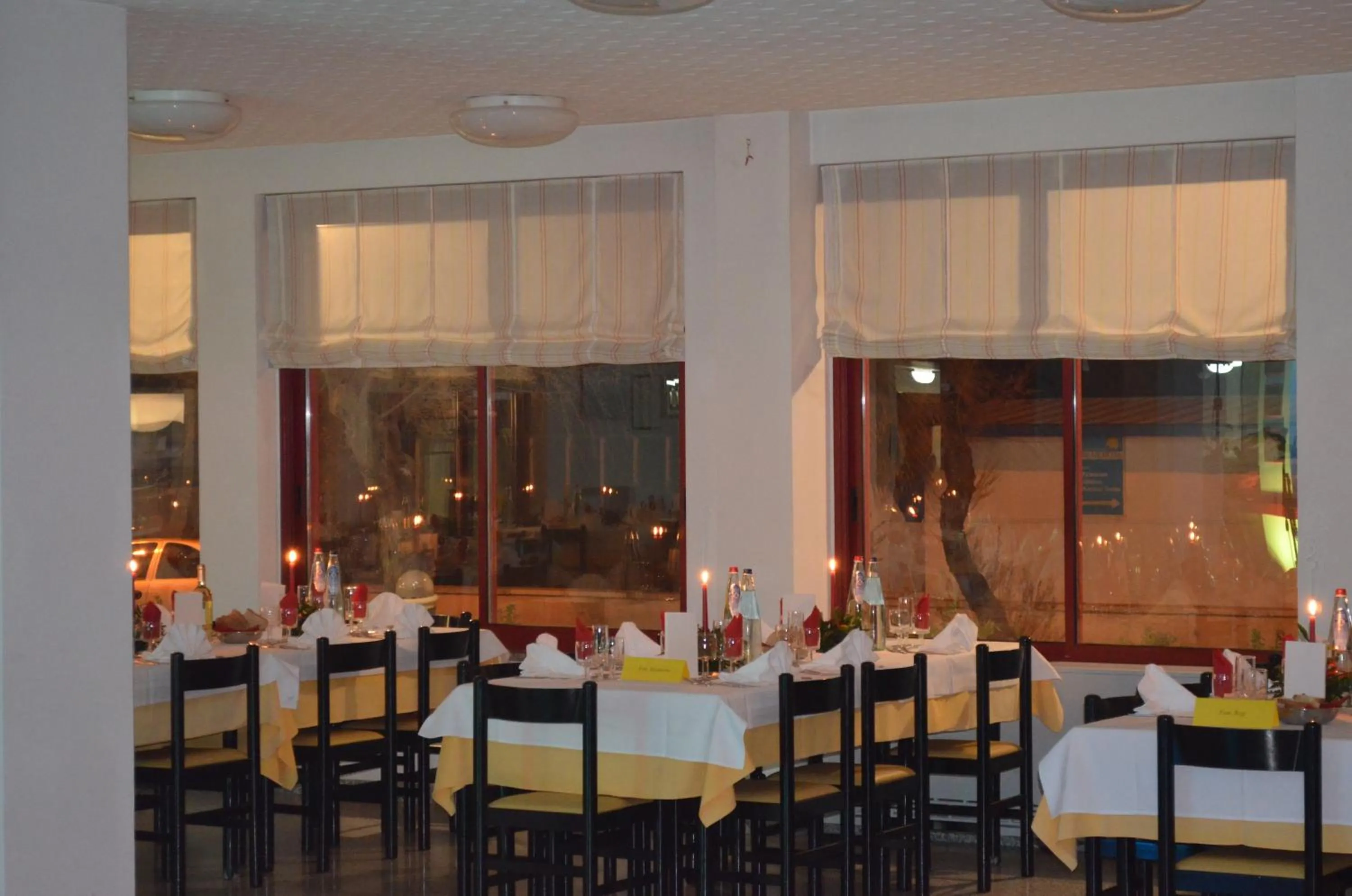 Restaurant/places to eat in Hotel Palmarosa