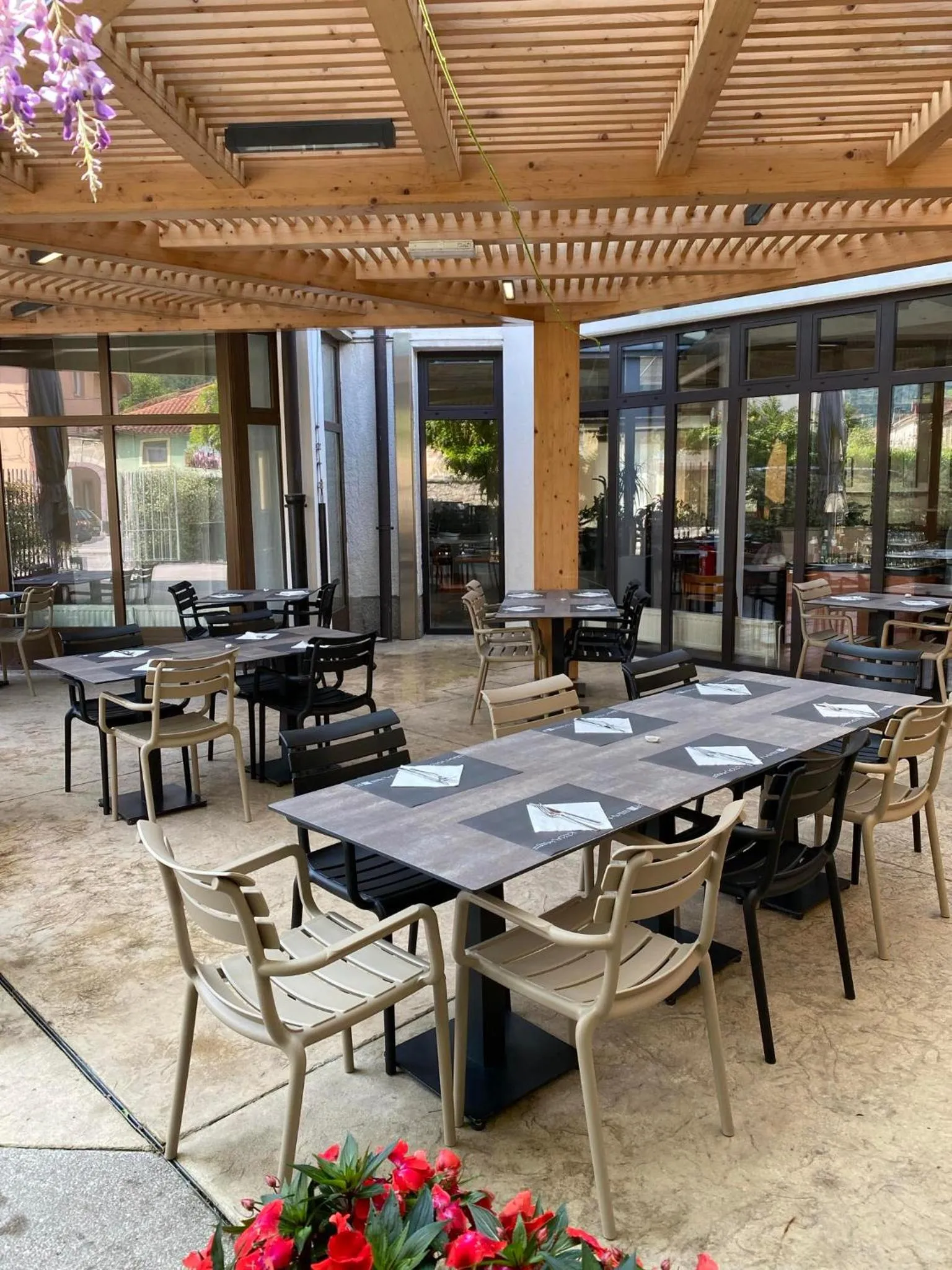 Restaurant/places to eat in Sabotin, Hotel & Restaurant