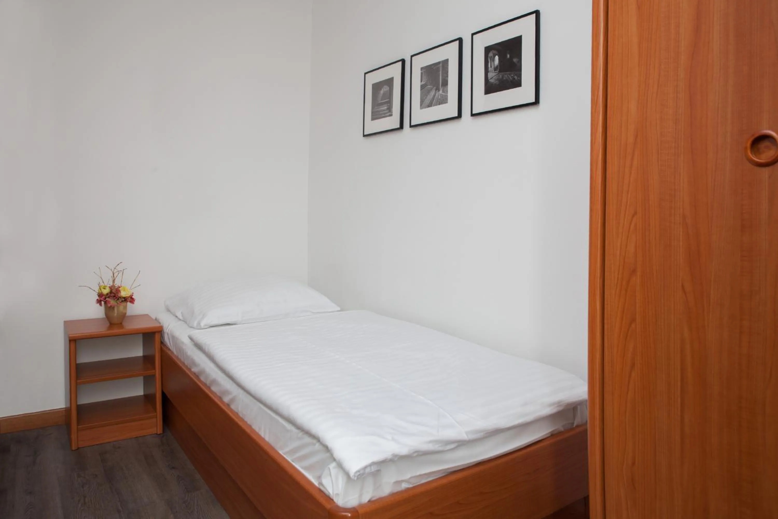 Bed in Sabotin, Hotel & Restaurant