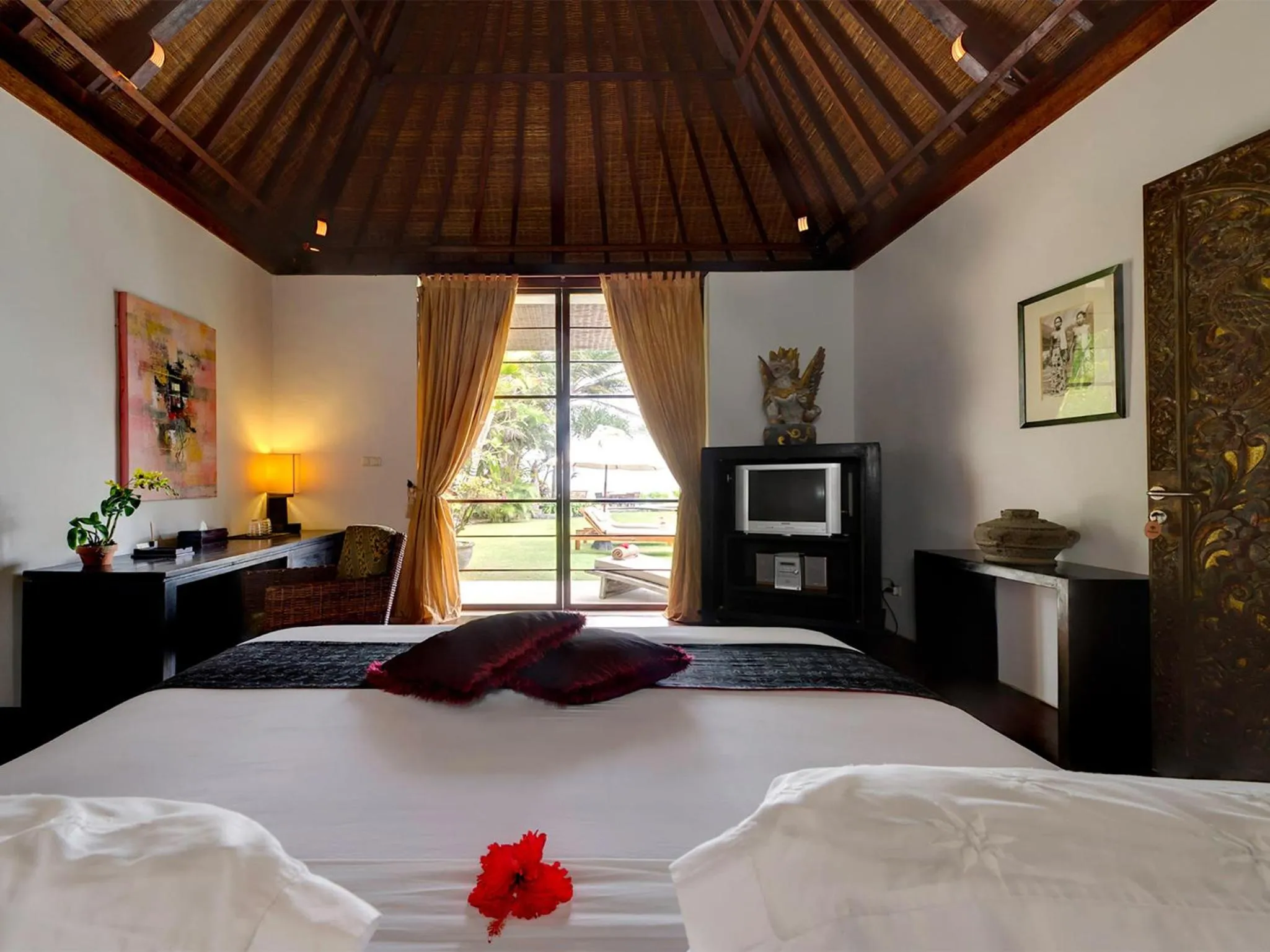 Bed in Majapahit Beach Villas by Nakula