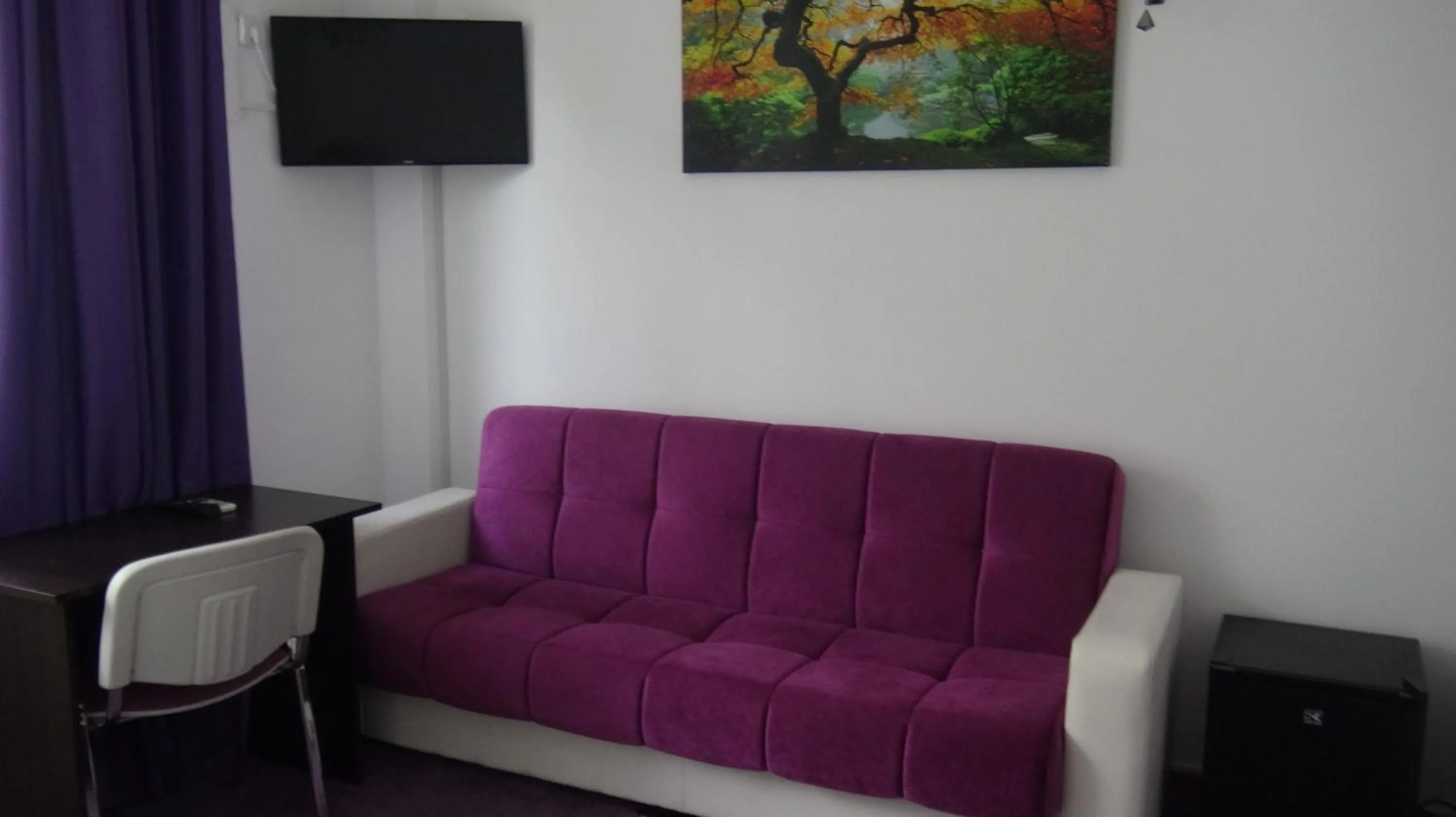 Seating area in Iris SMART Boutique Self Check-in 24h