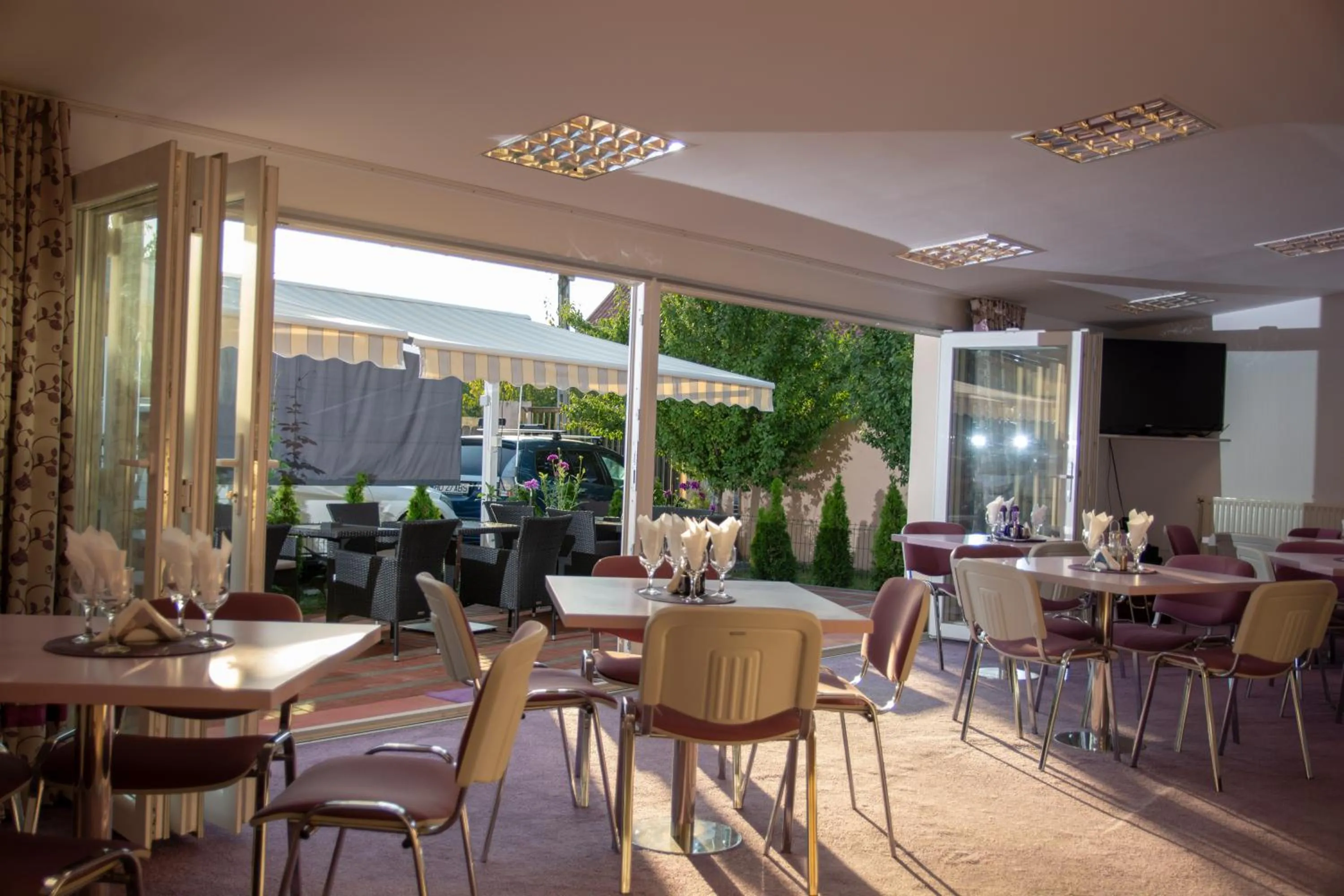 Lounge or bar in Iris SMART Boutique Self Check-in 24h