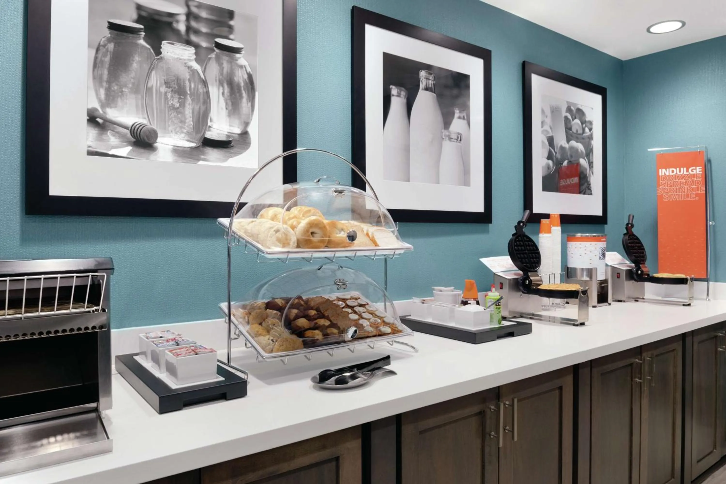 Breakfast in Hampton Inn Champaign Southwest