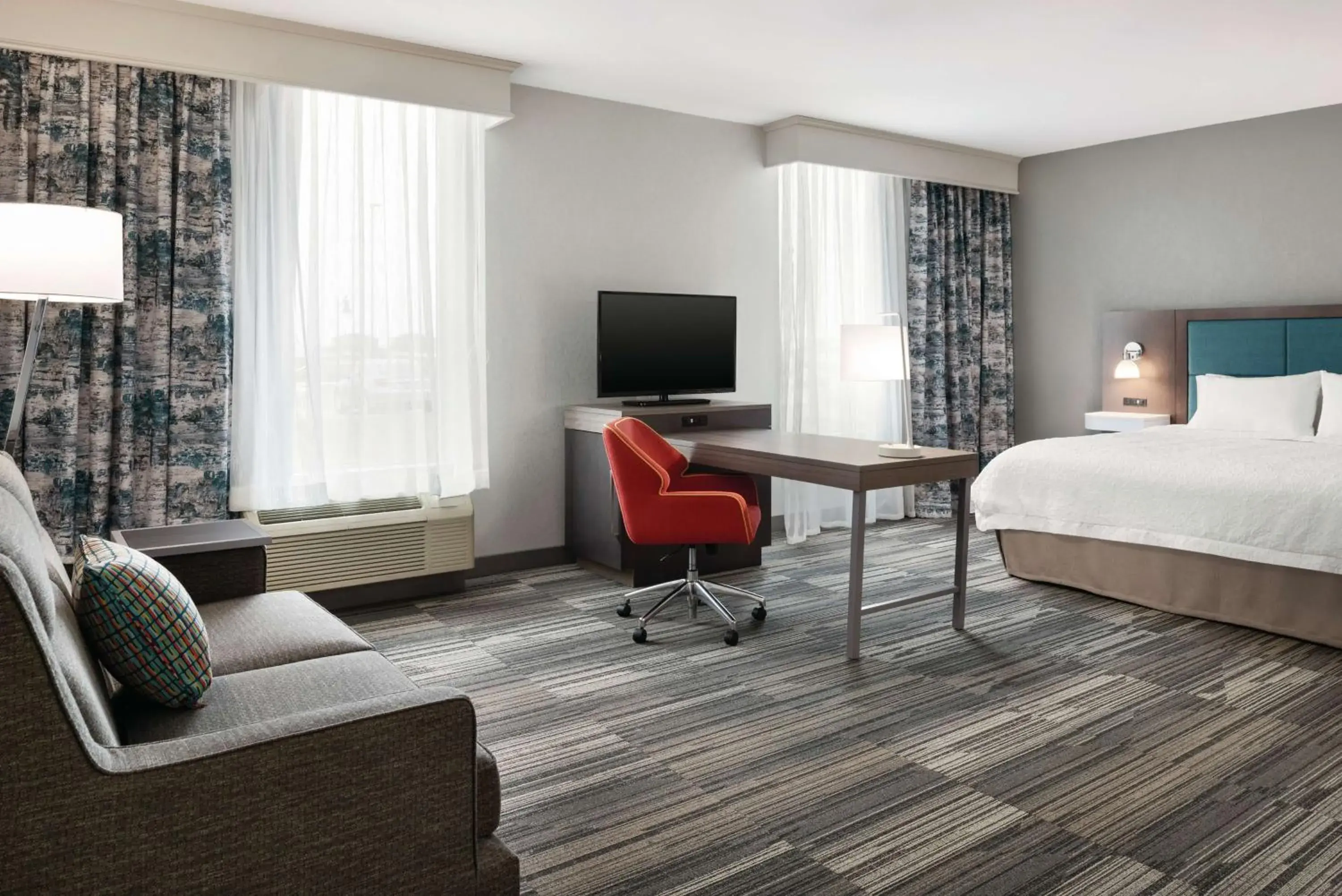 Bedroom, Bed in Hampton Inn Champaign Southwest Bedroom, Bed in Hampton Inn Champaign Southwest