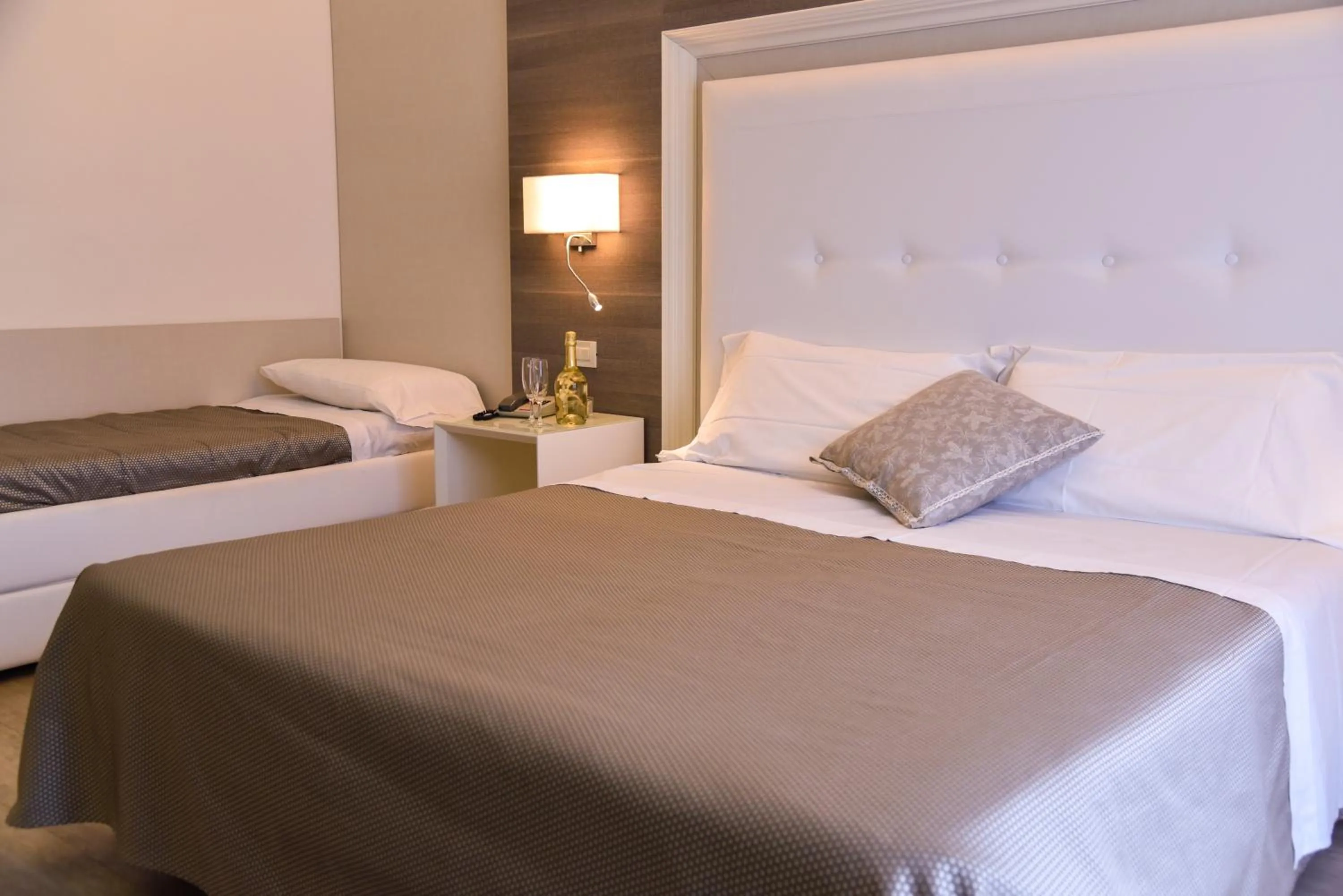 Bed in Hotel Crystal