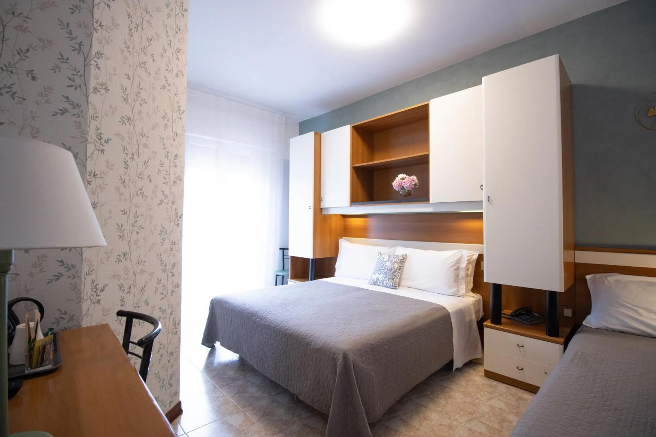 Bed in Hotel Crystal