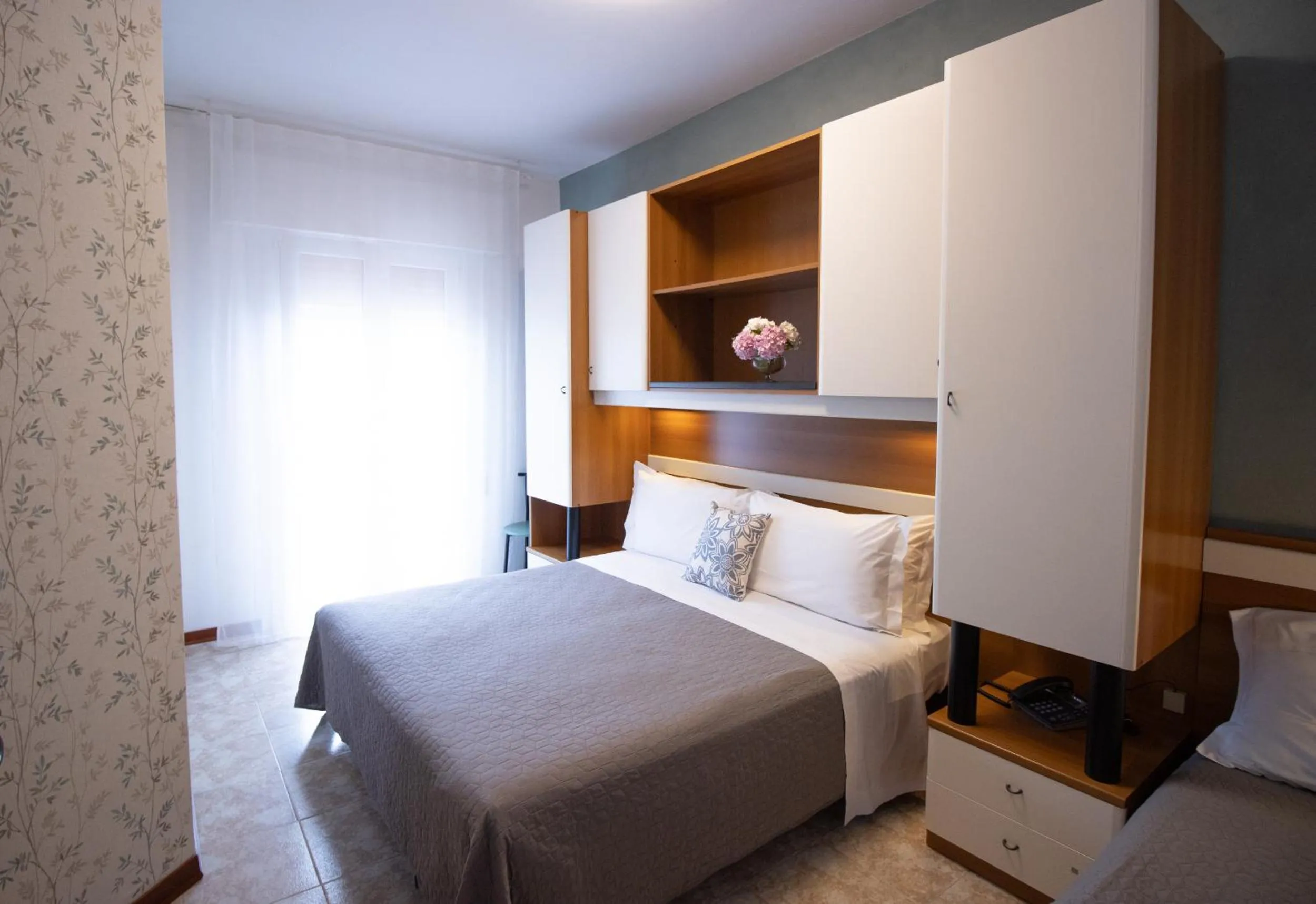 Bed in Hotel Crystal