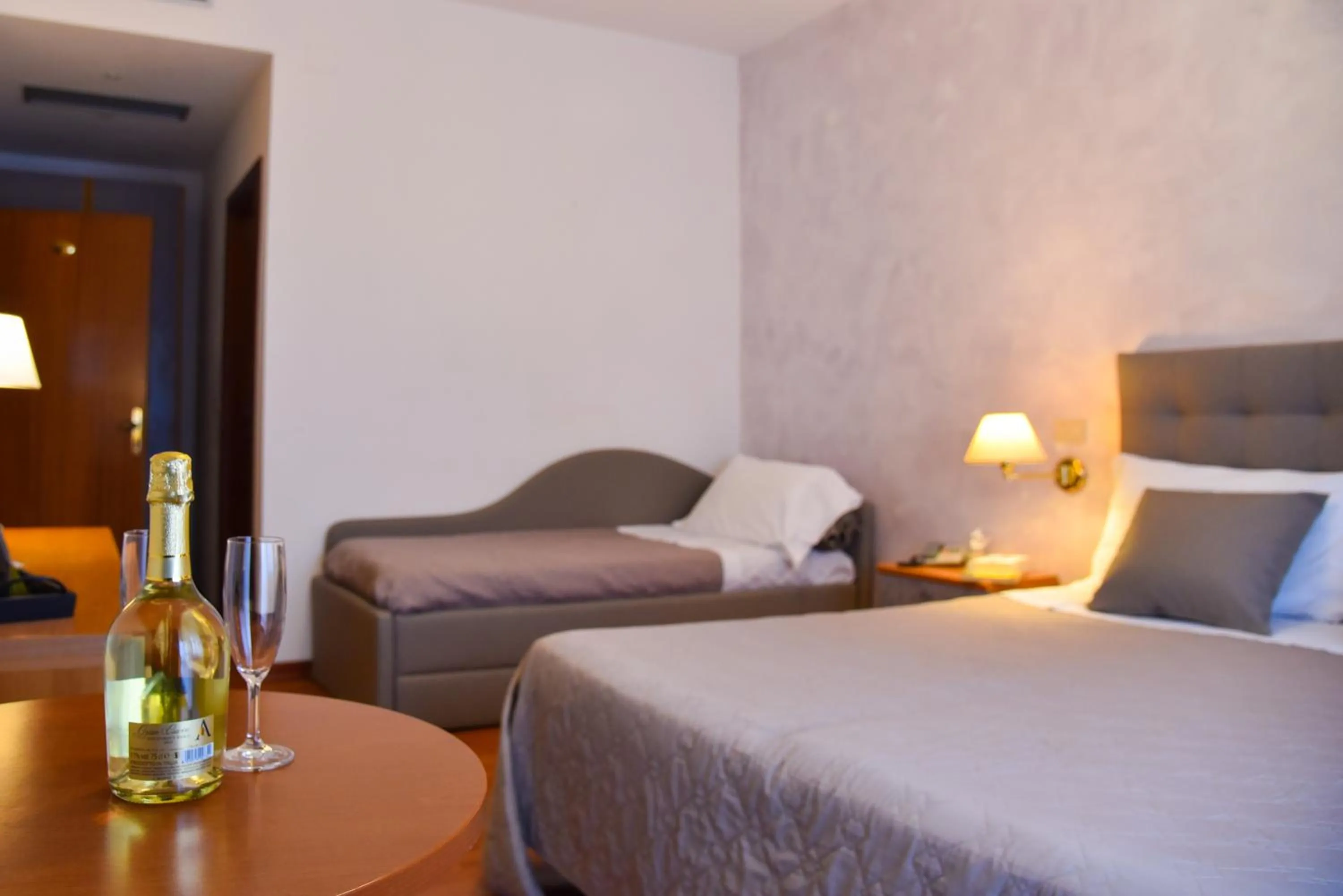 Bed in Hotel Crystal