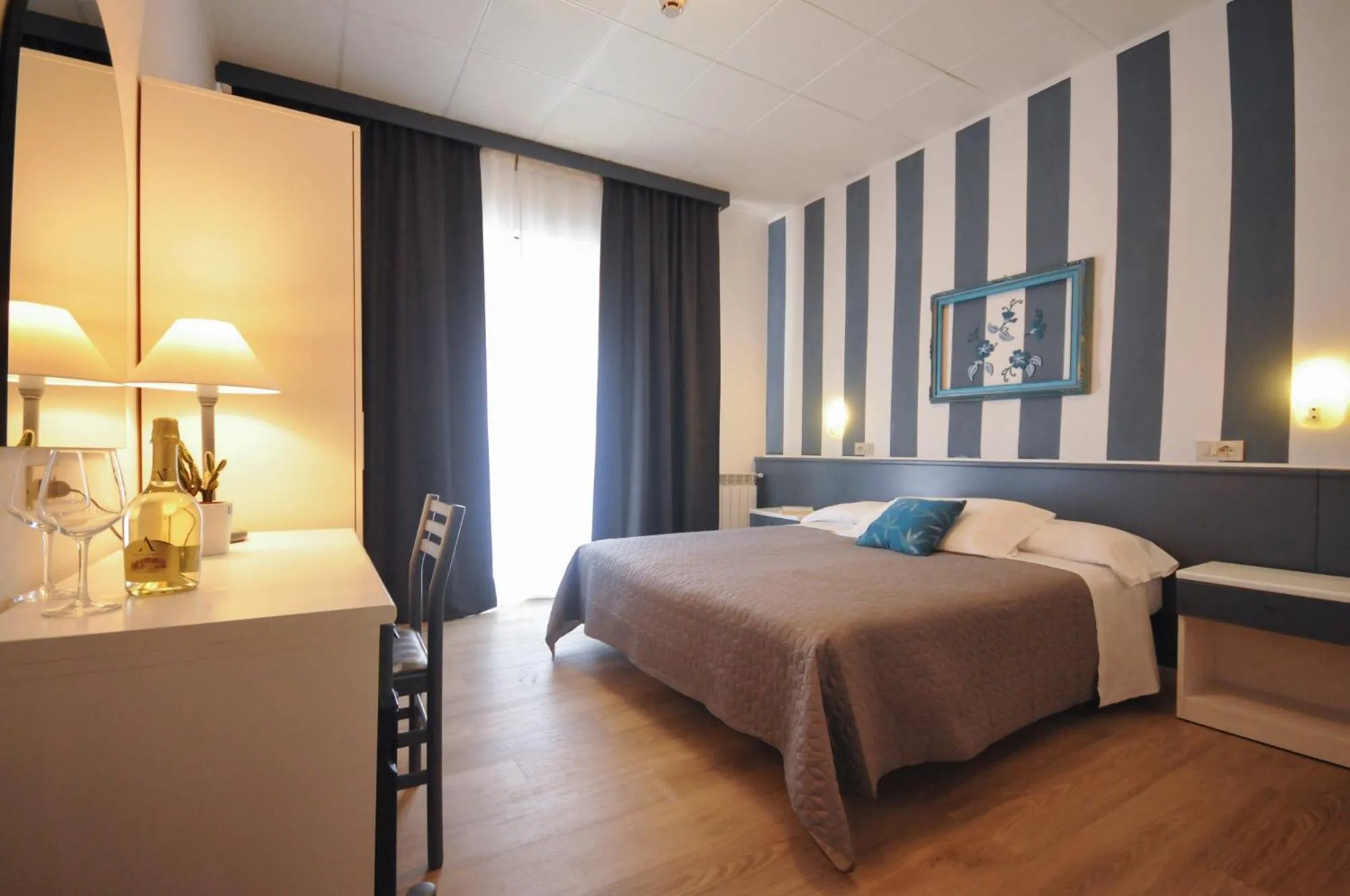 Bed in Hotel Crystal