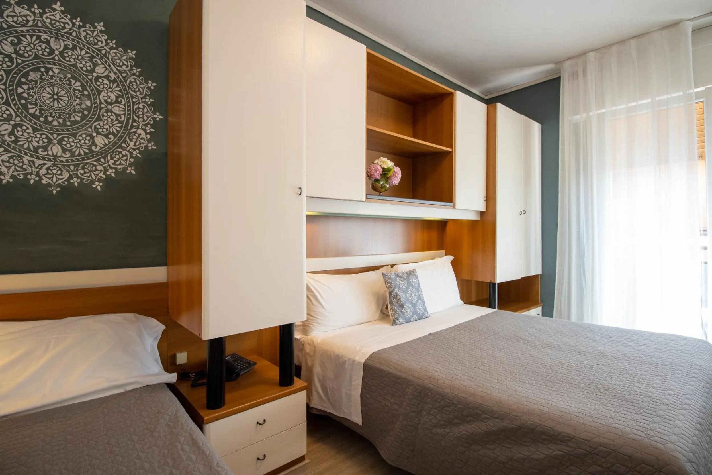 Photo of the whole room, Bed in Hotel Crystal