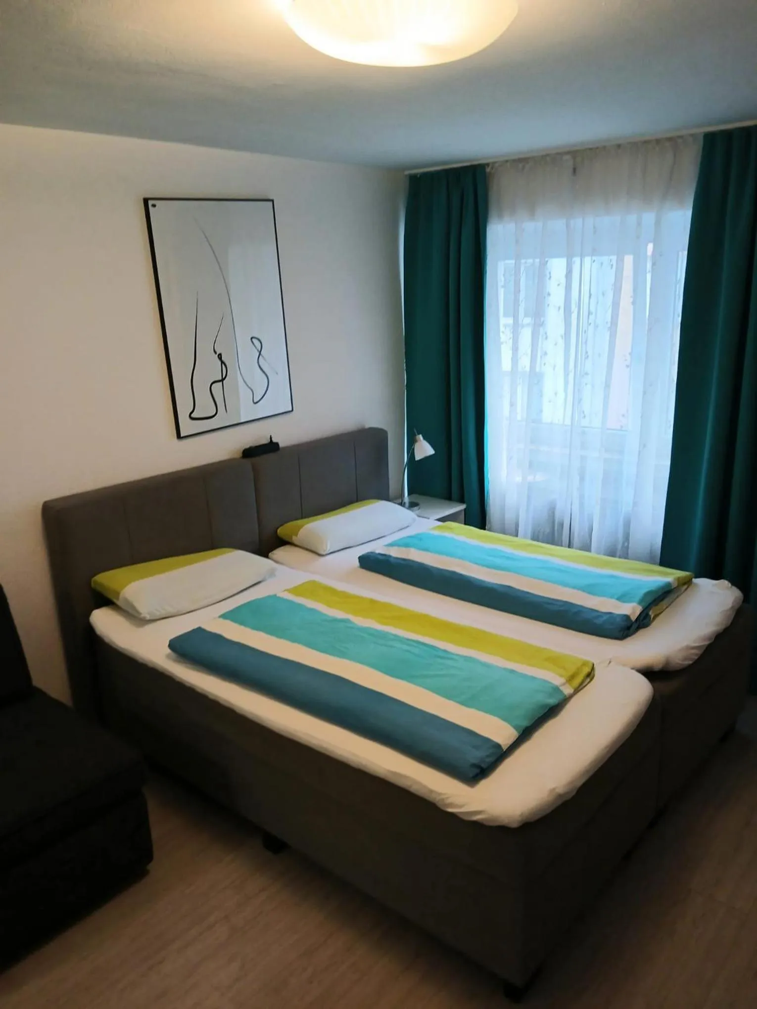 Bed in Apartments Jahnstraße