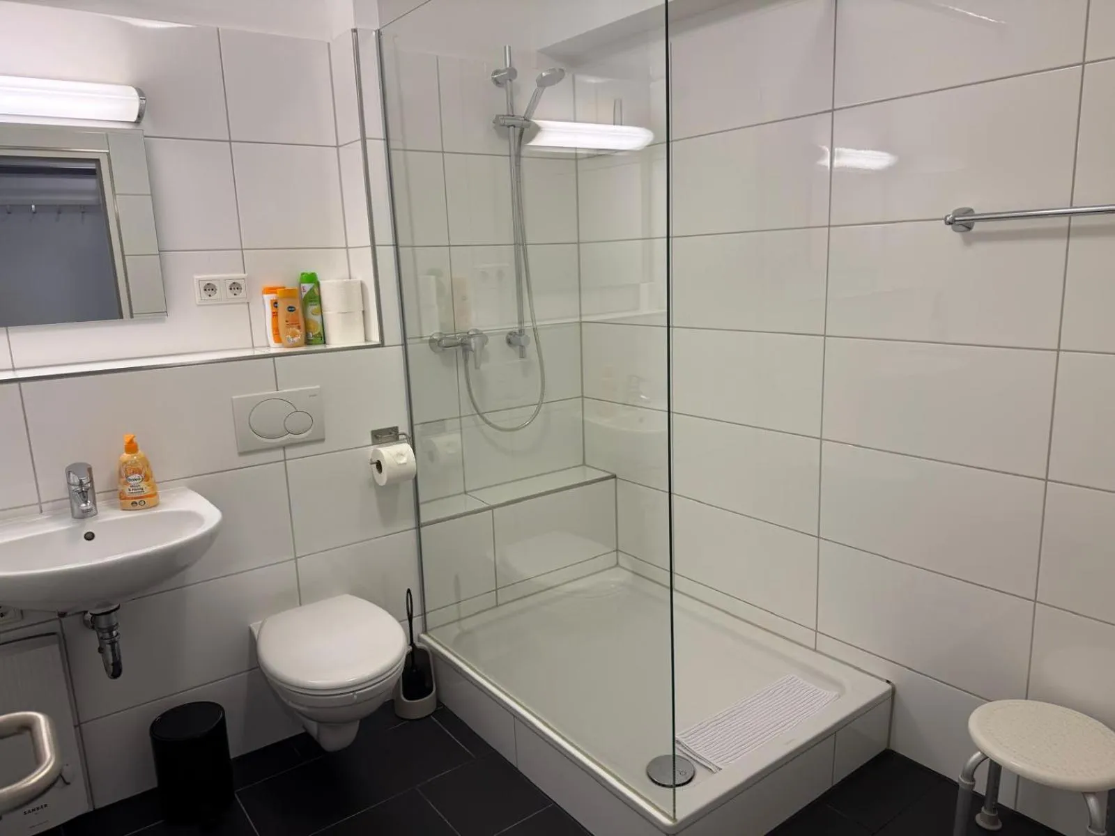 Bathroom in Apartments Jahnstraße