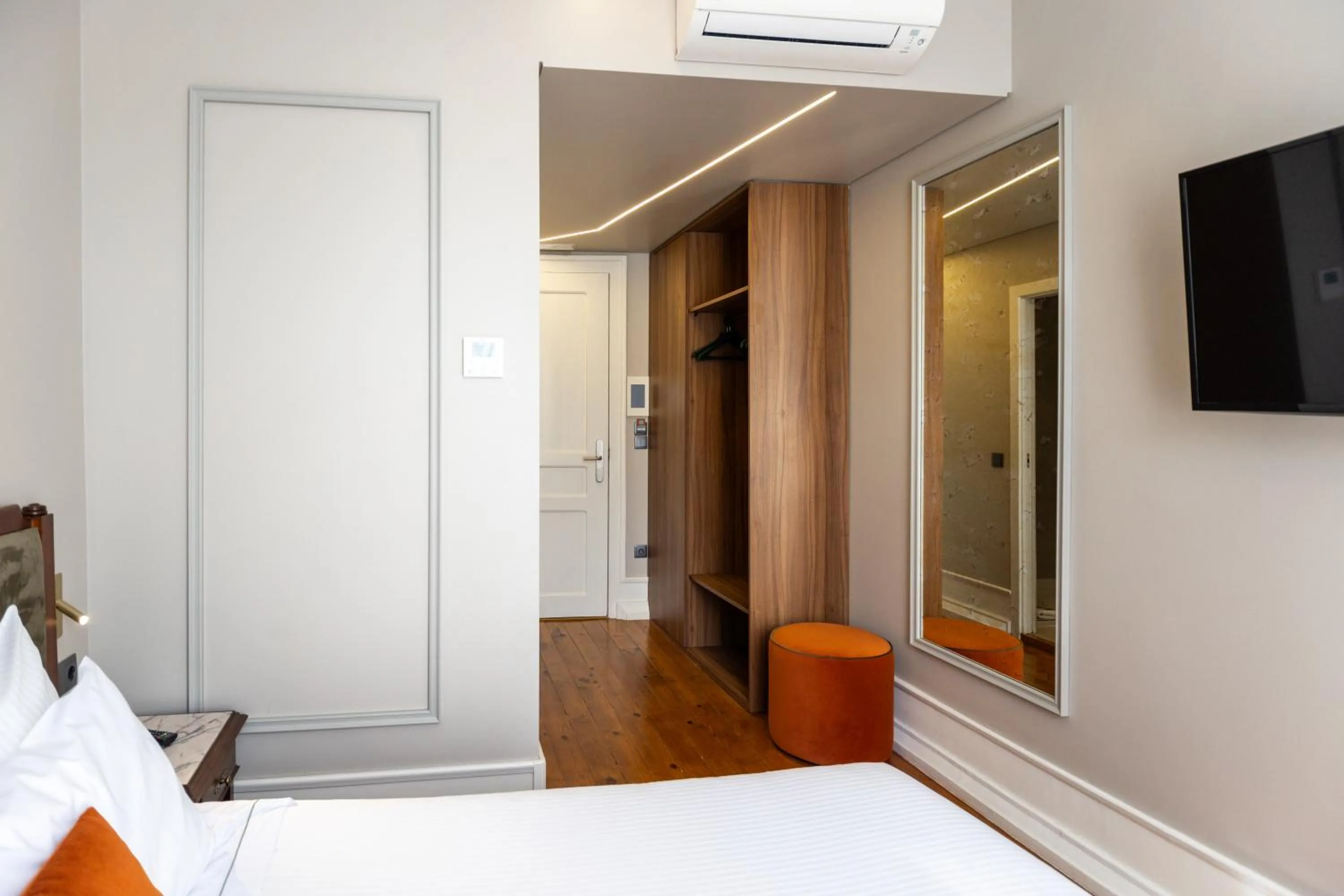 Bedroom, Bed in Avenida Boutique Hotel