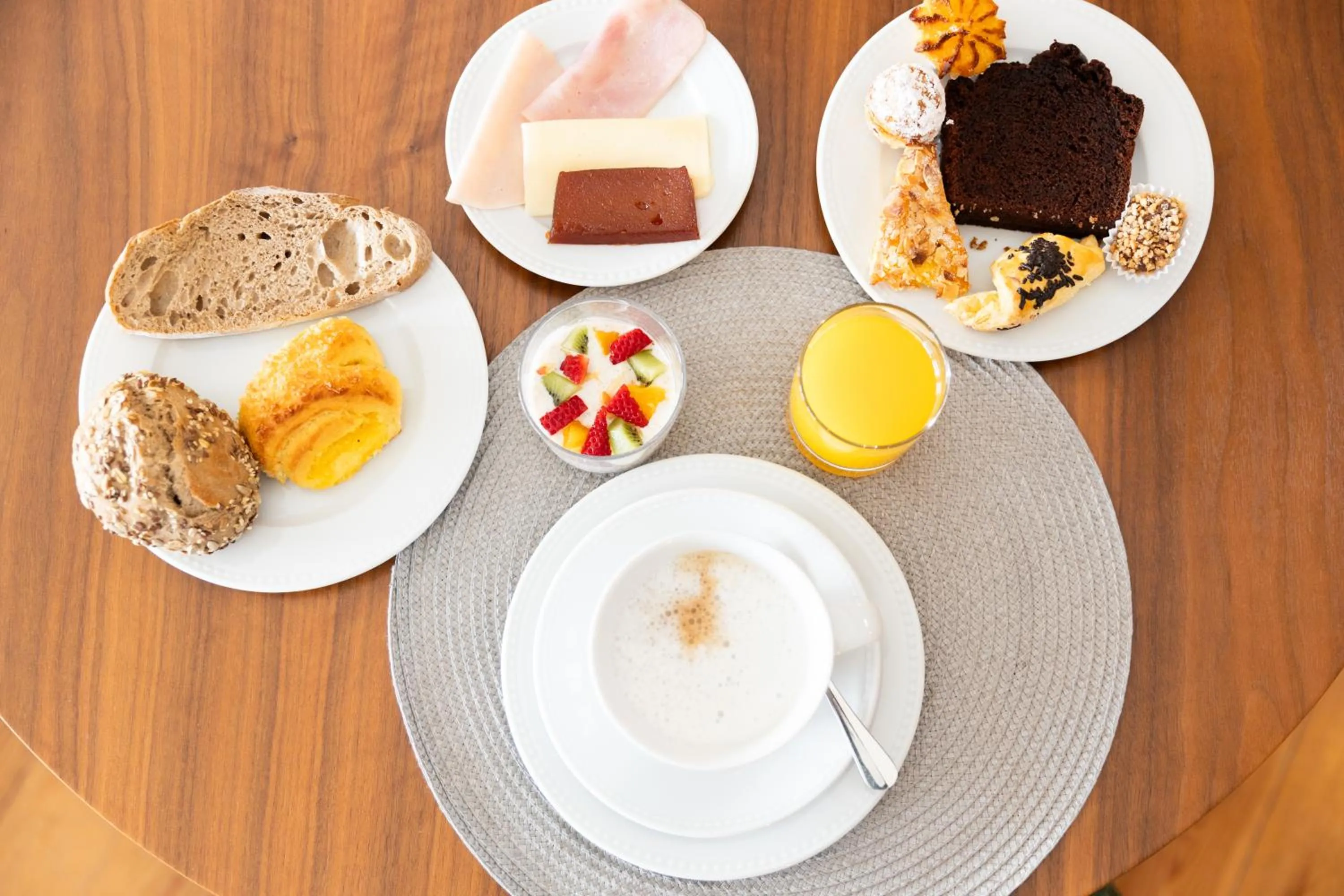 Breakfast in Avenida Boutique Hotel