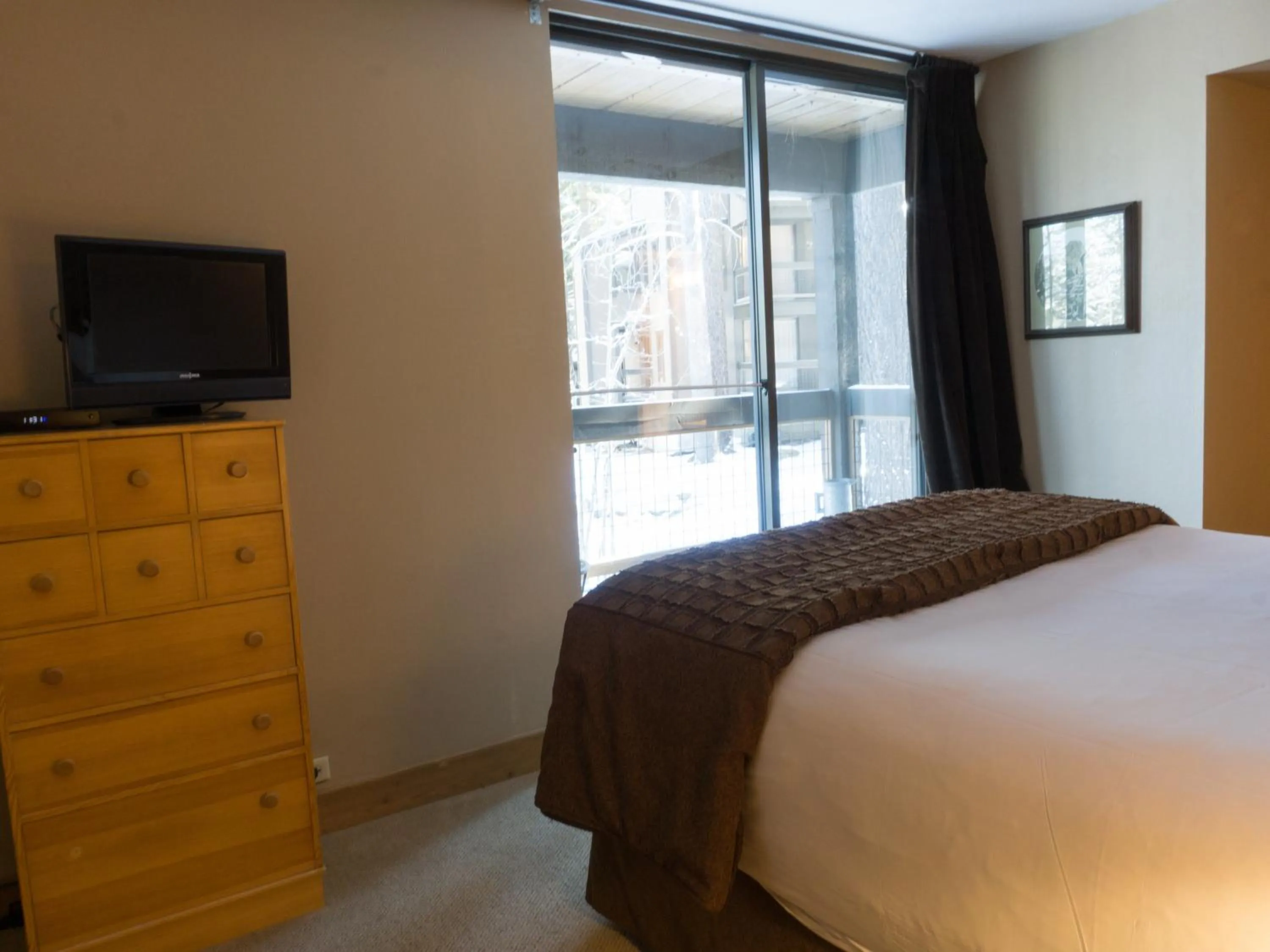 Bed in 3130 Aspen Grove