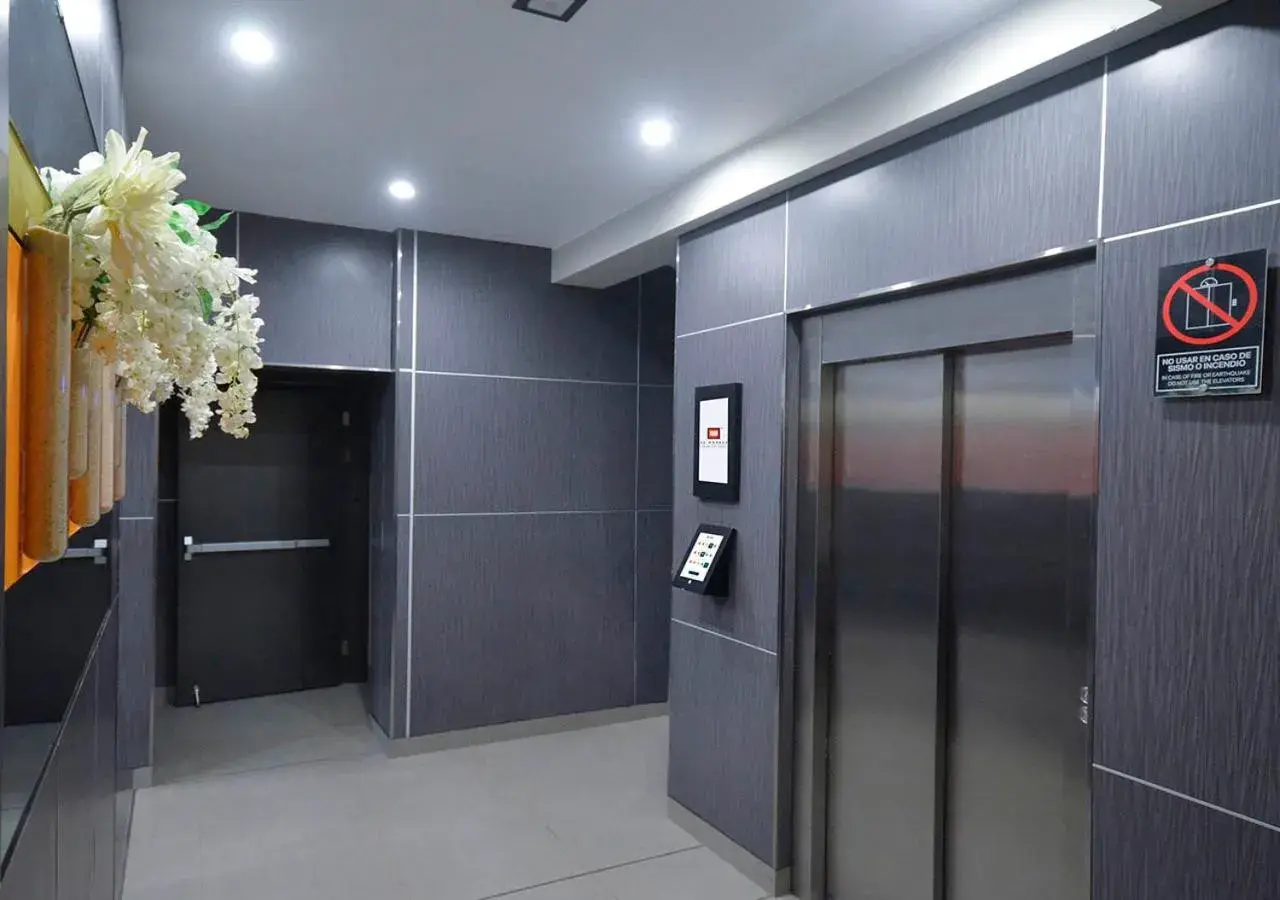 Lobby or reception in qp Hotels Trujillo Lobby or reception in qp Hotels Trujillo