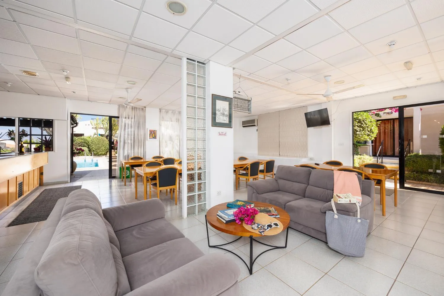 Lobby or reception in Tavros Hotel Apartments