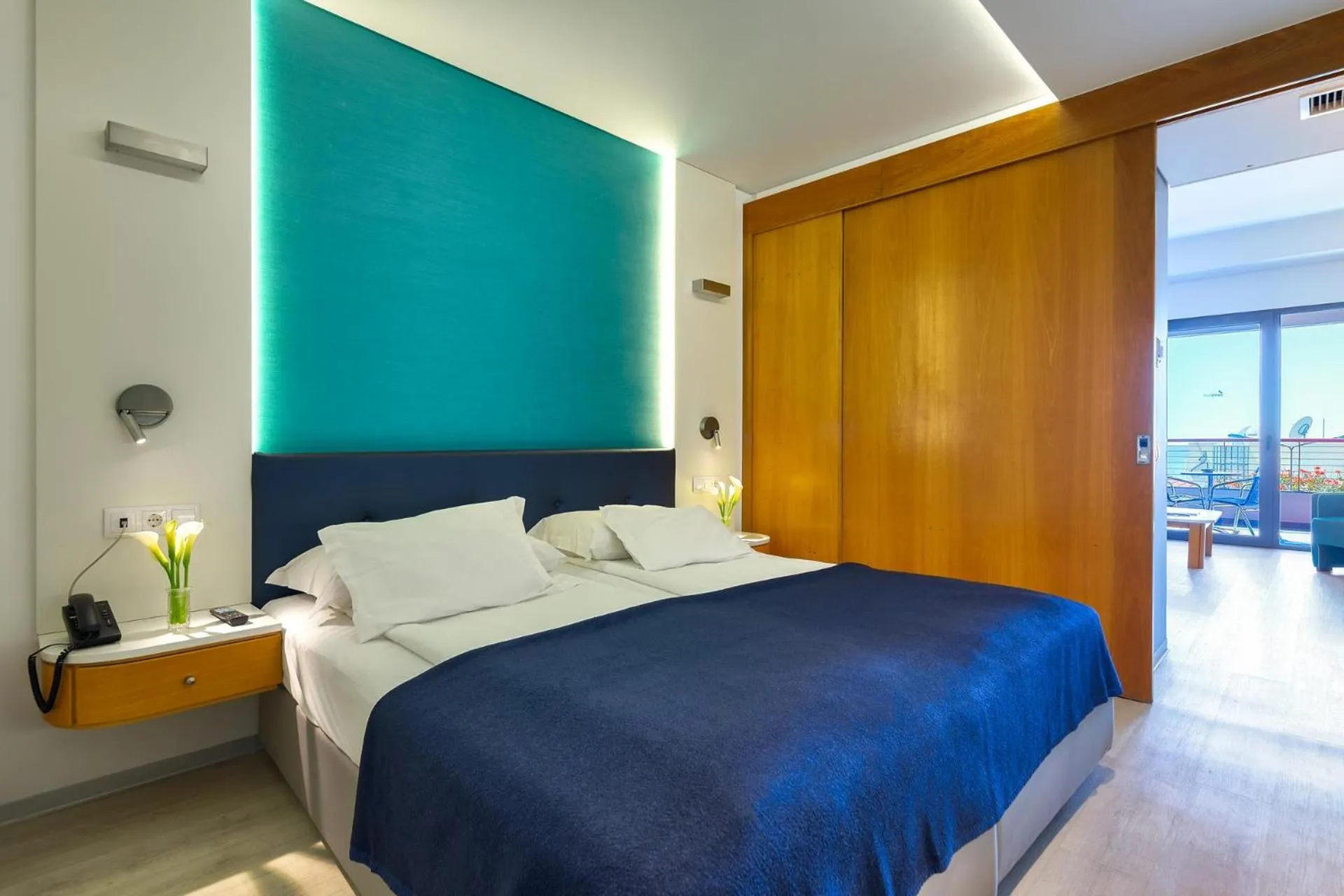 Photo of the whole room in The Views Monumental