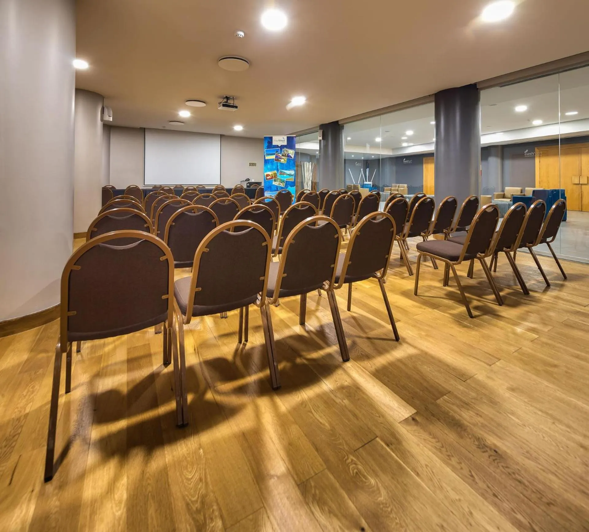 Meeting/conference room in The Views Monumental