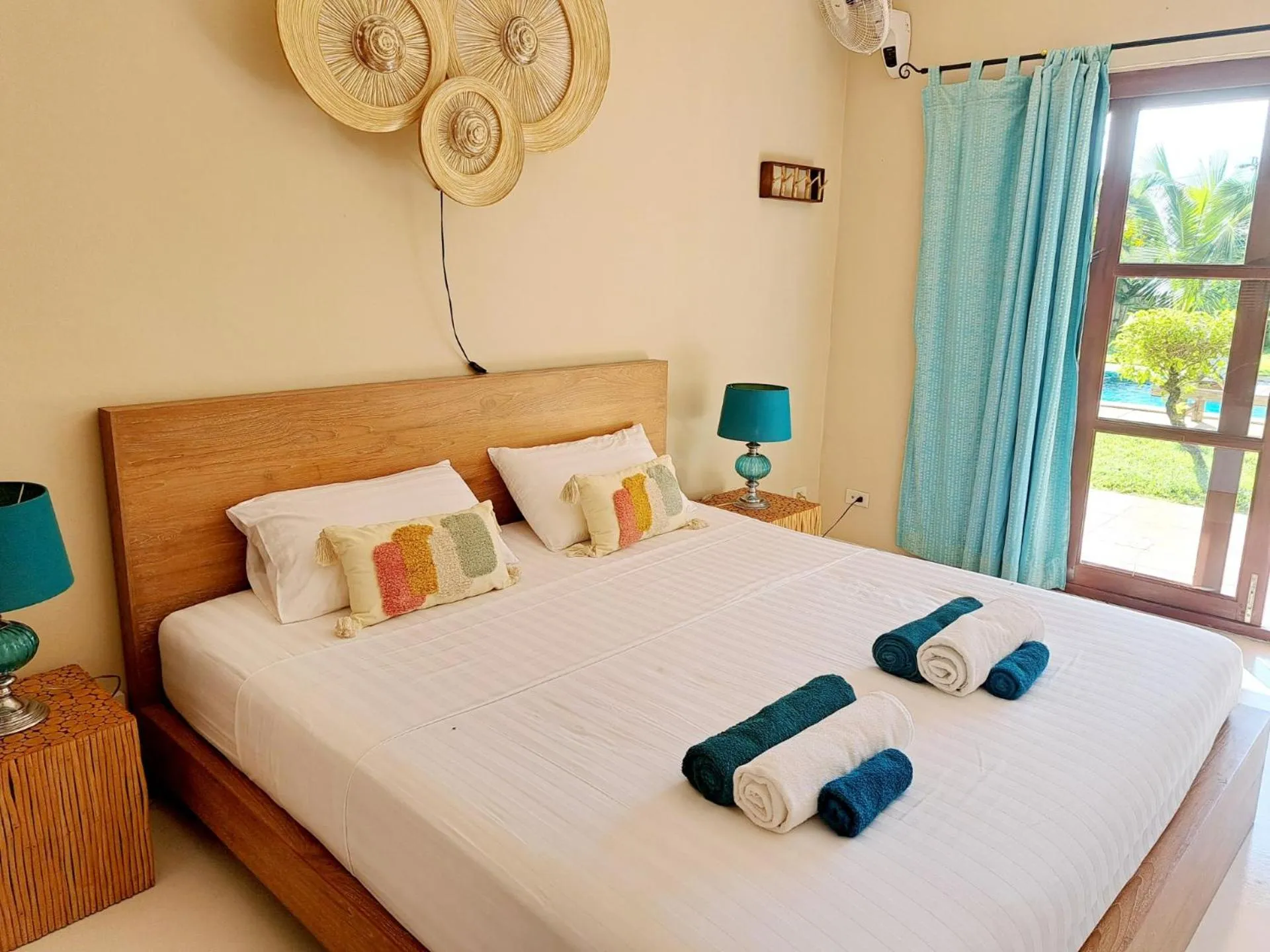 Bed in Laura's Guest House-adult only-