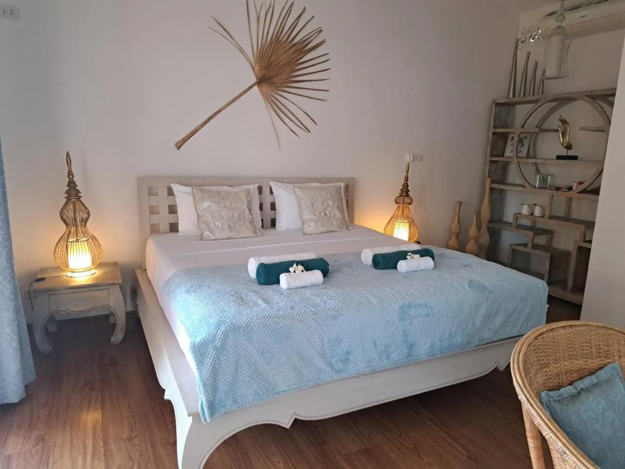 Bedroom, Bed in Laura's Guest House-adult only-