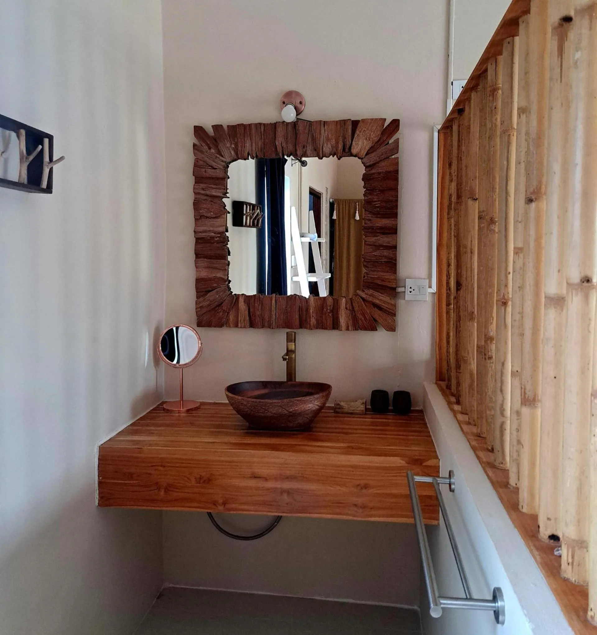 Bathroom in Laura's Guest House-adult only-