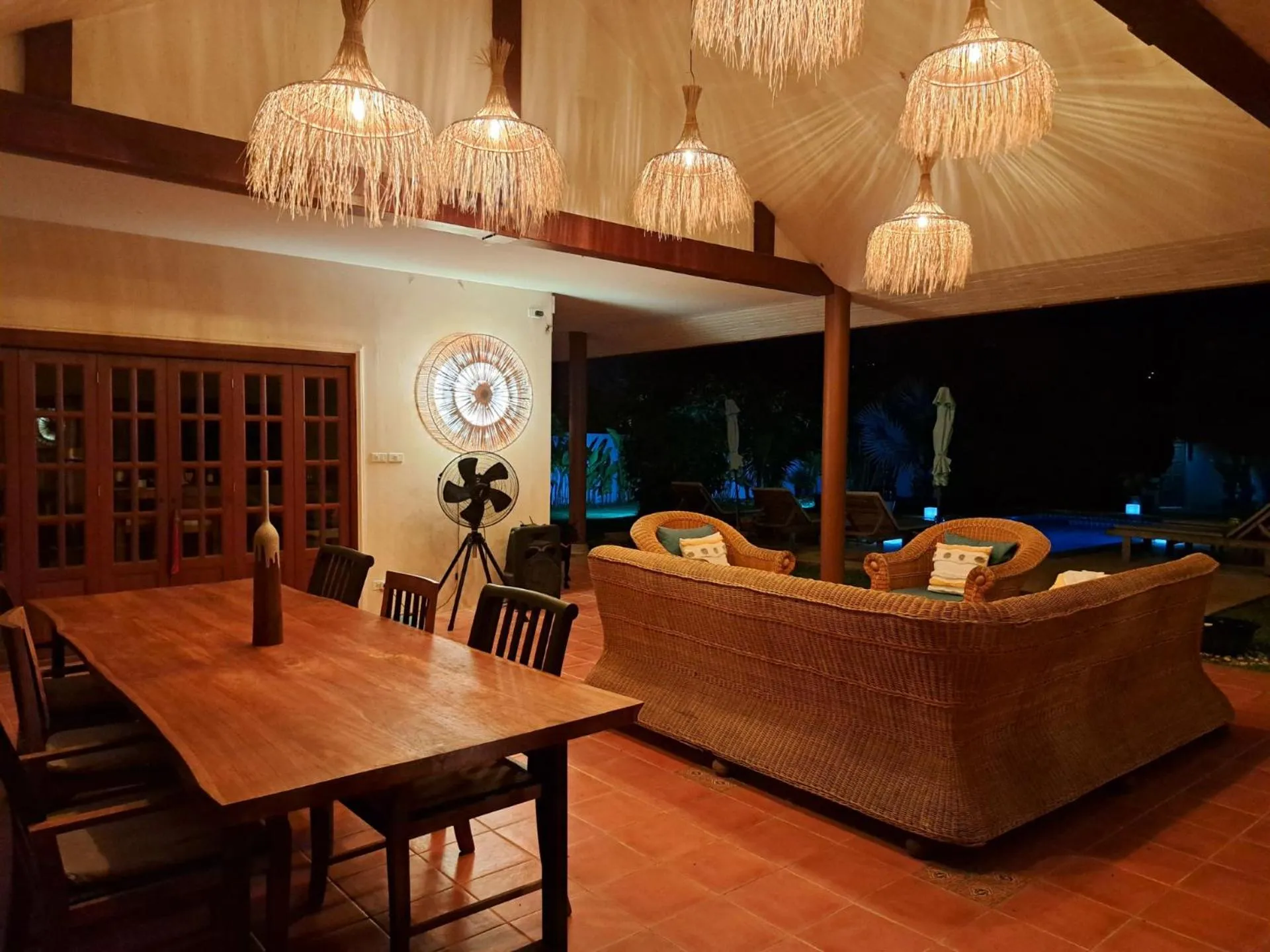 Communal lounge/ TV room in Laura's Guest House-adult only-