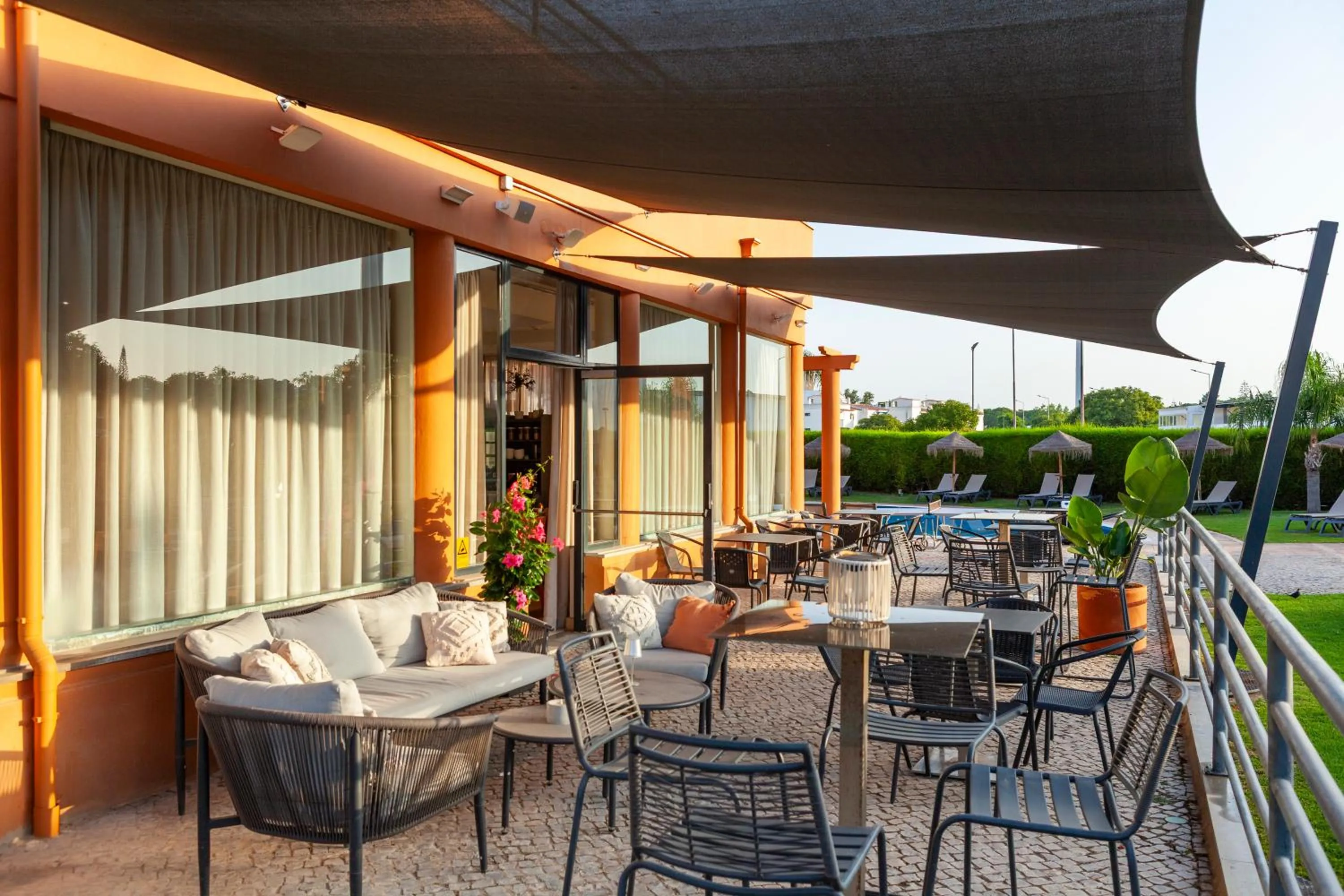 Swimming pool in Hotel Praia Sol