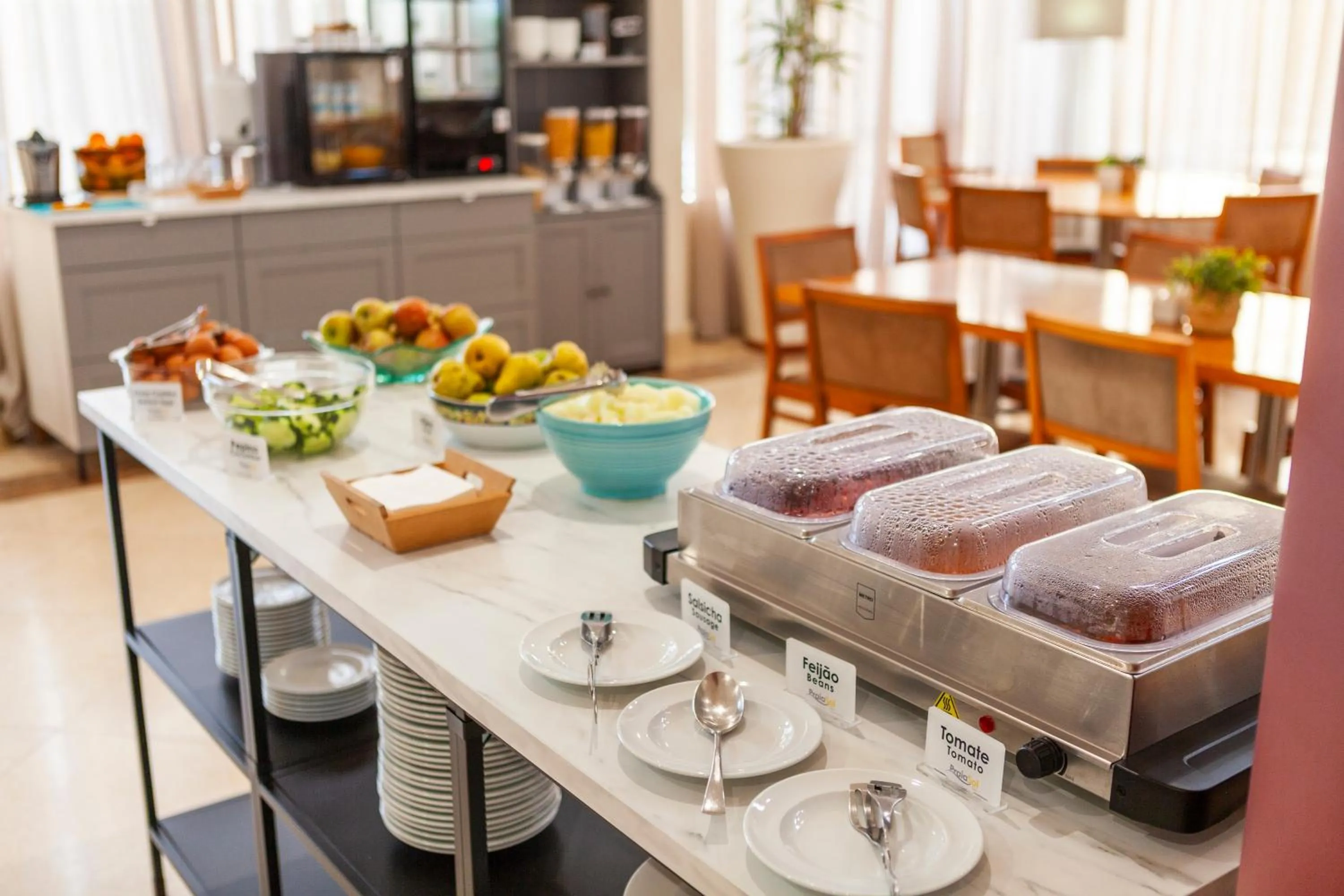 Buffet breakfast in Hotel Praia Sol