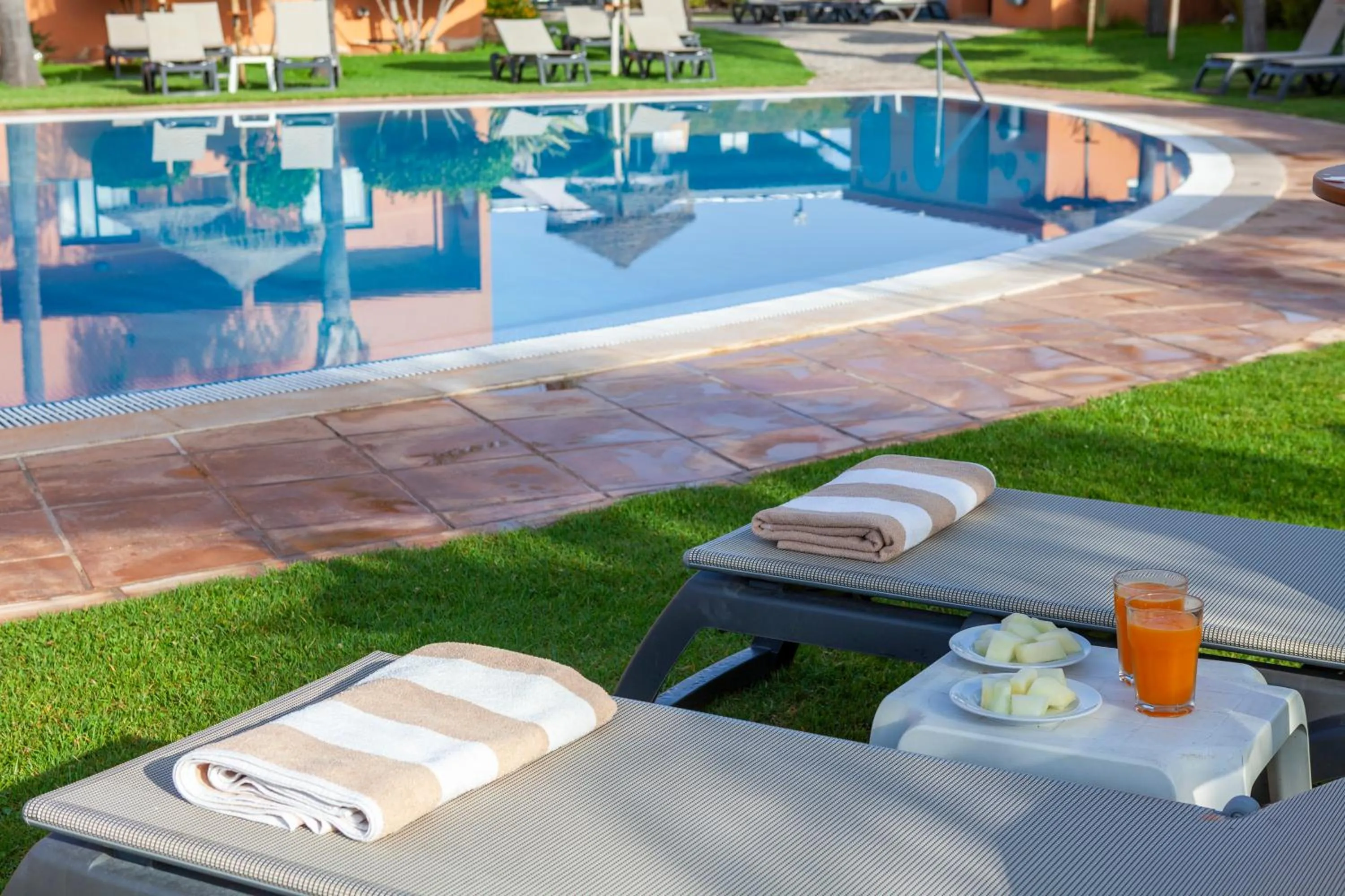 Swimming pool in Hotel Praia Sol