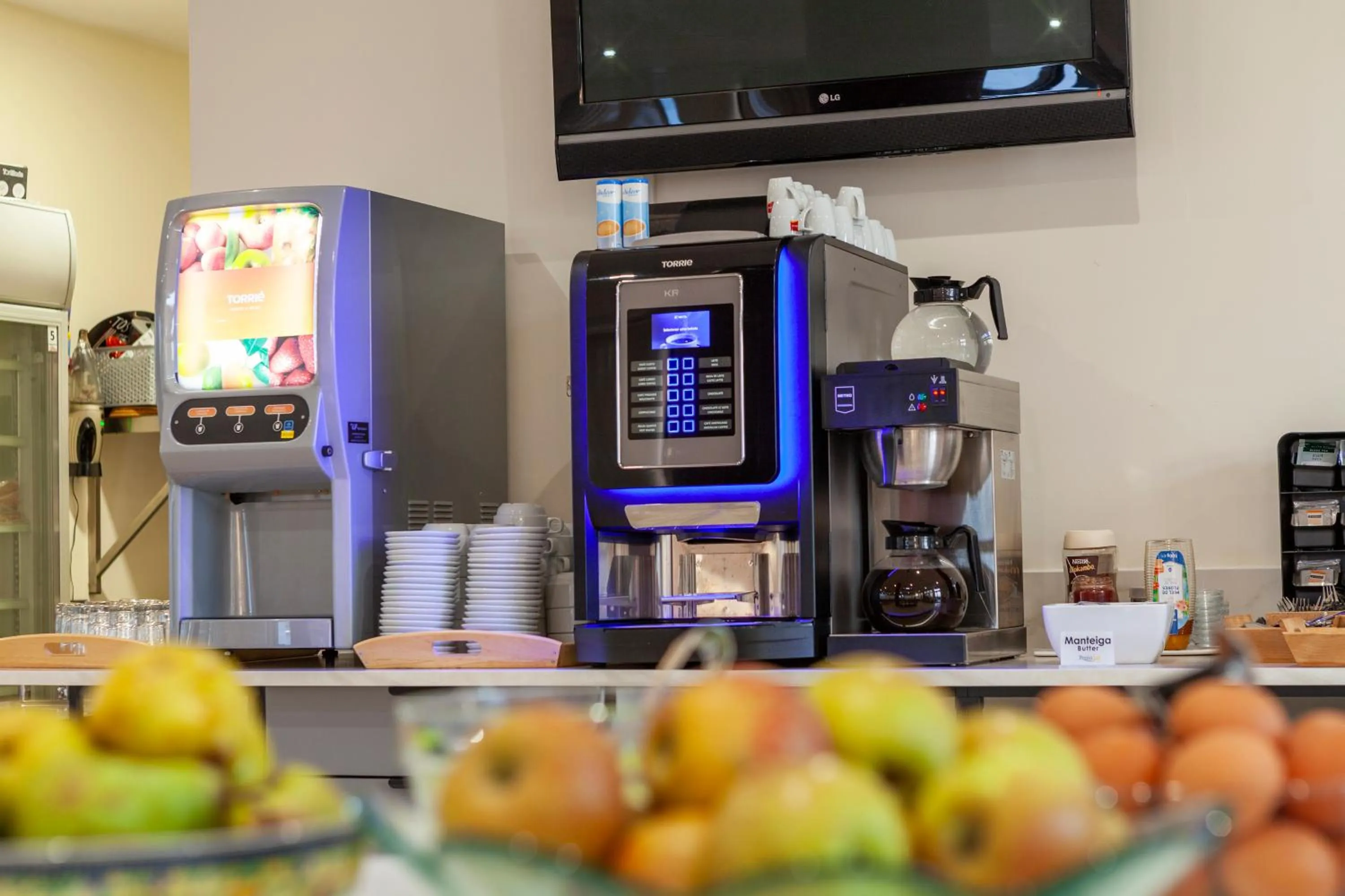 Buffet breakfast in Hotel Praia Sol