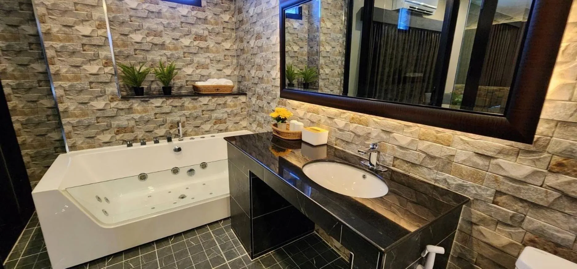 The Room Boutique Hotel