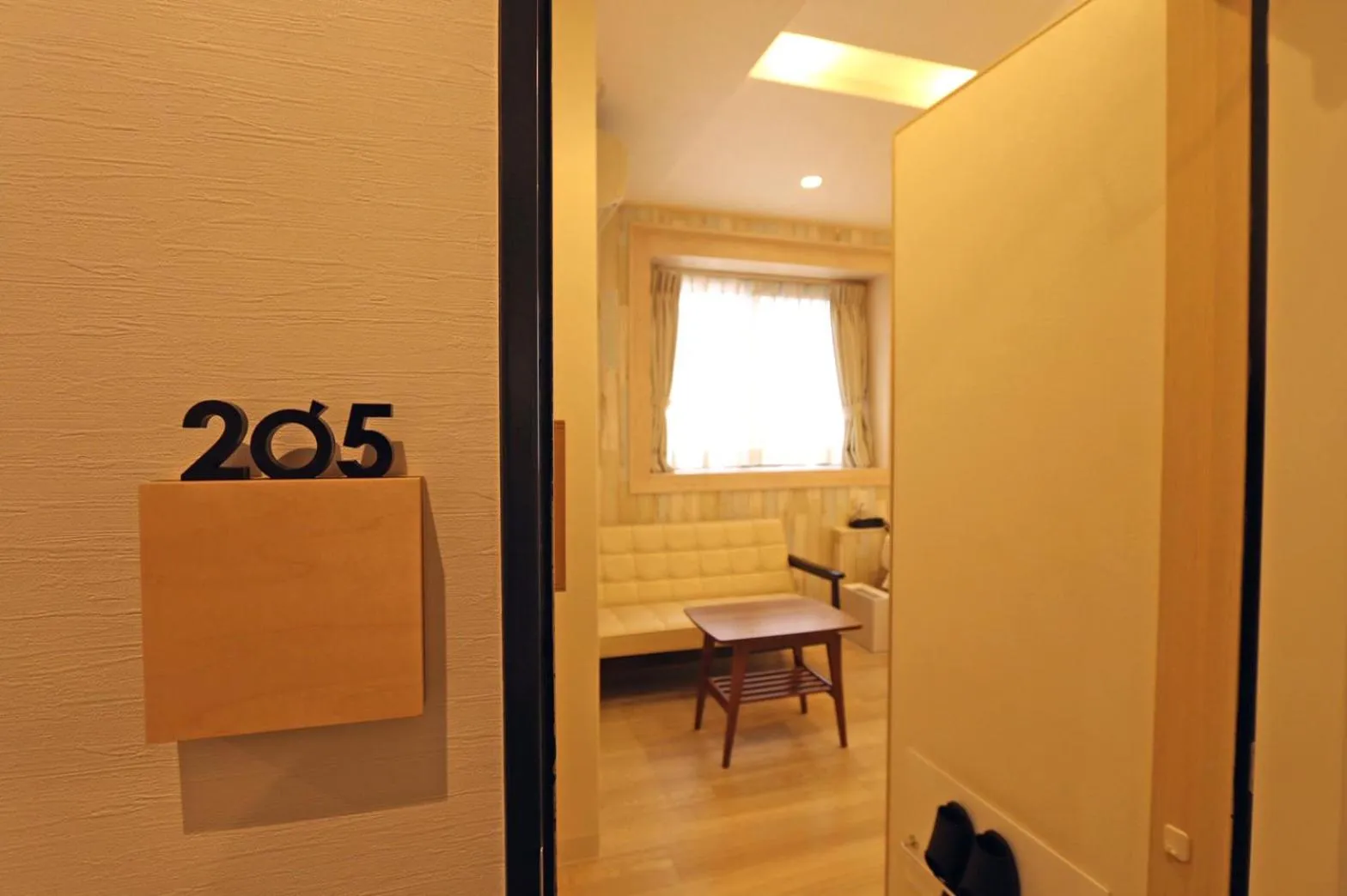 Logo/Certificate/Sign in Hotel 3 O'Clock Tennoji