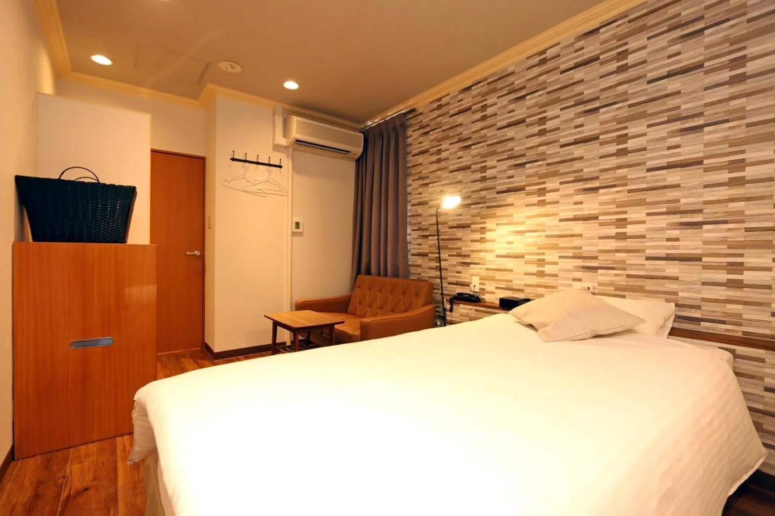 Bed in Hotel 3 O'Clock Tennoji