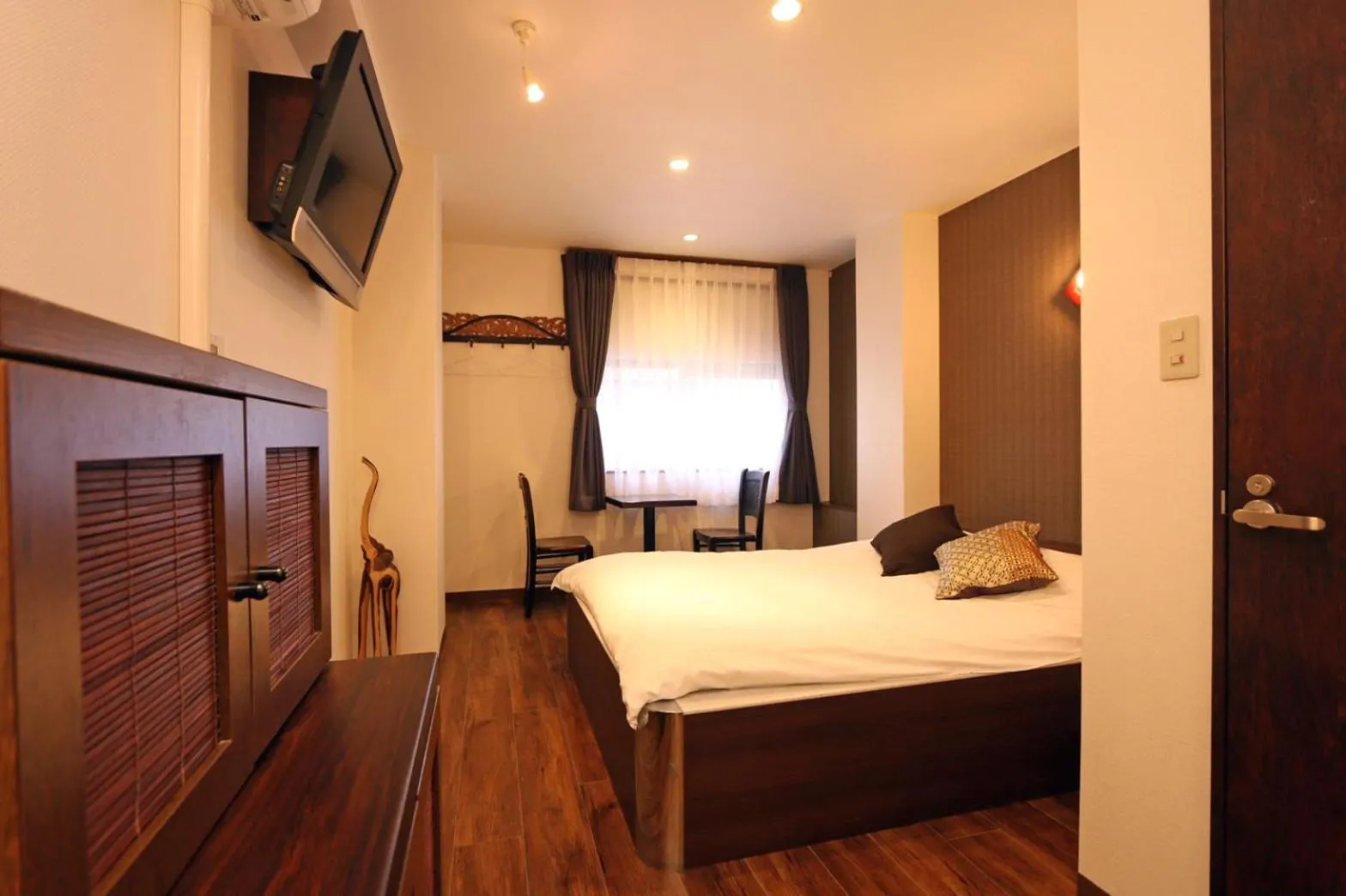 Bed in Hotel 3 O'Clock Tennoji