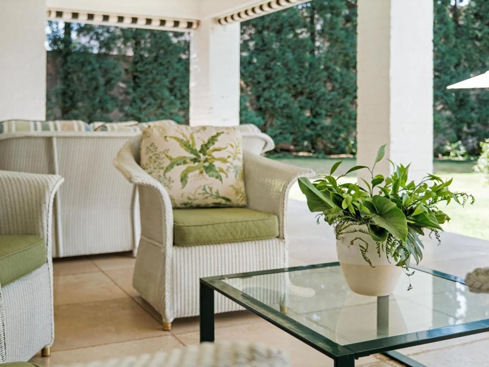 Patio in Oxford Healthcare Retreat