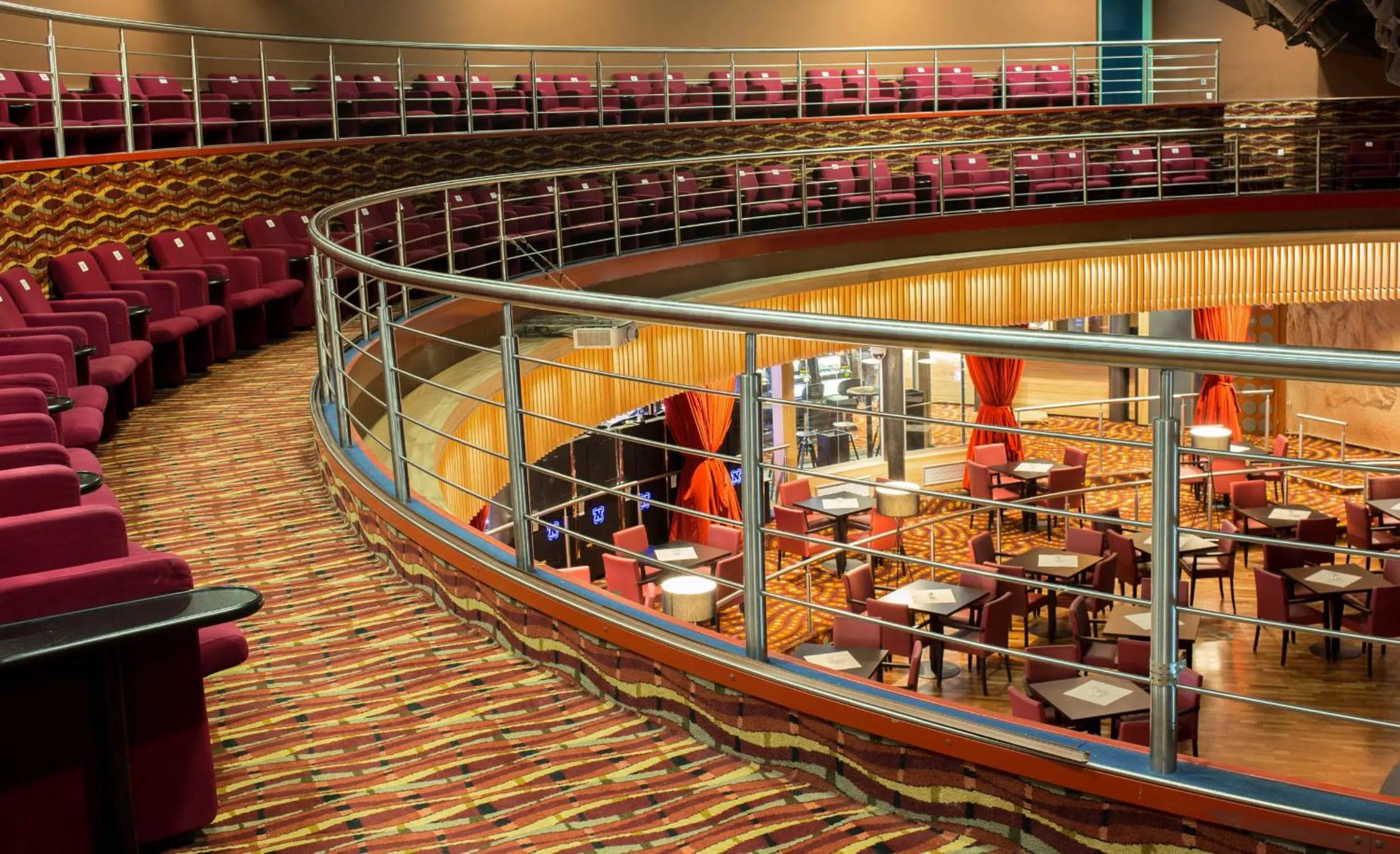 Evening entertainment in Korona, Resort & Entertainment