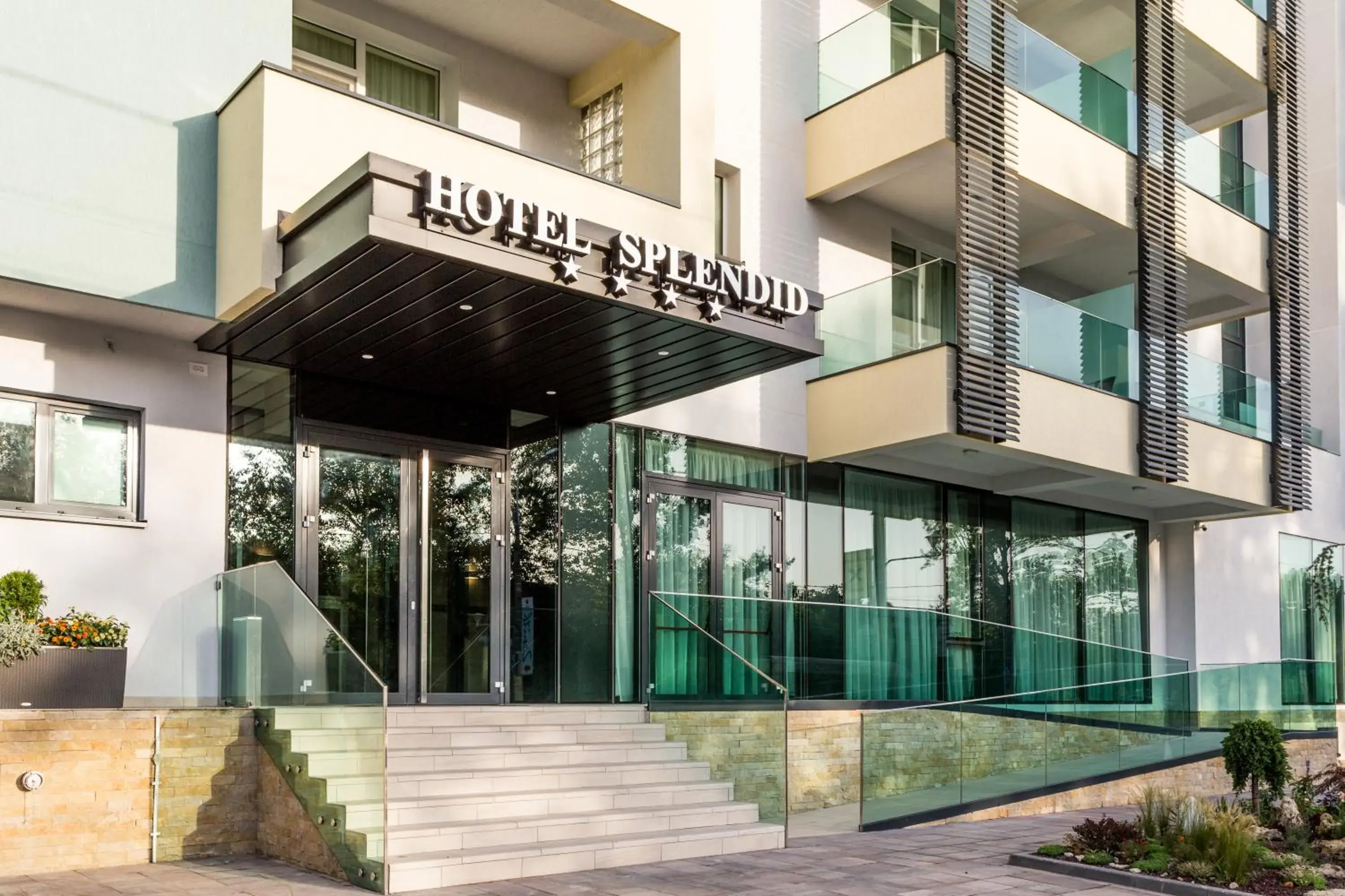 Facade/entrance in Splendid Conference & Spa Hotel – Adults Only Facade/entrance in Splendid Conference & Spa Hotel – Adults Only