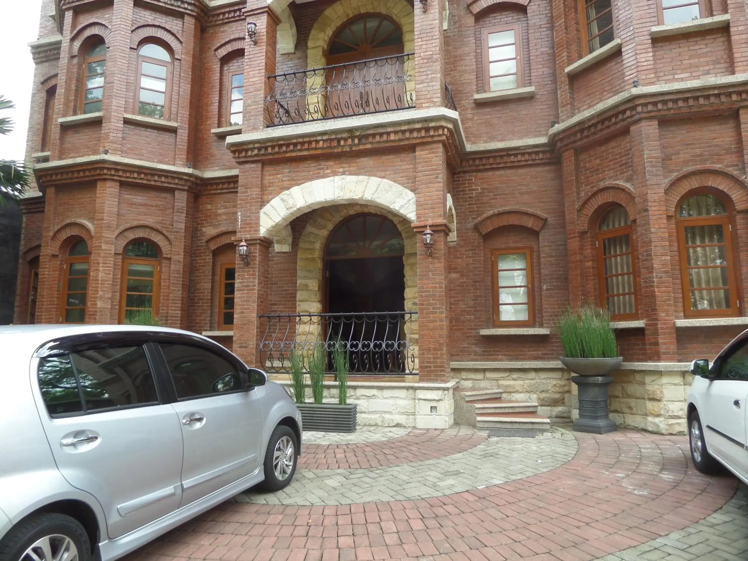 Facade/entrance in Jacatra Homestay Facade/entrance in Jacatra Homestay