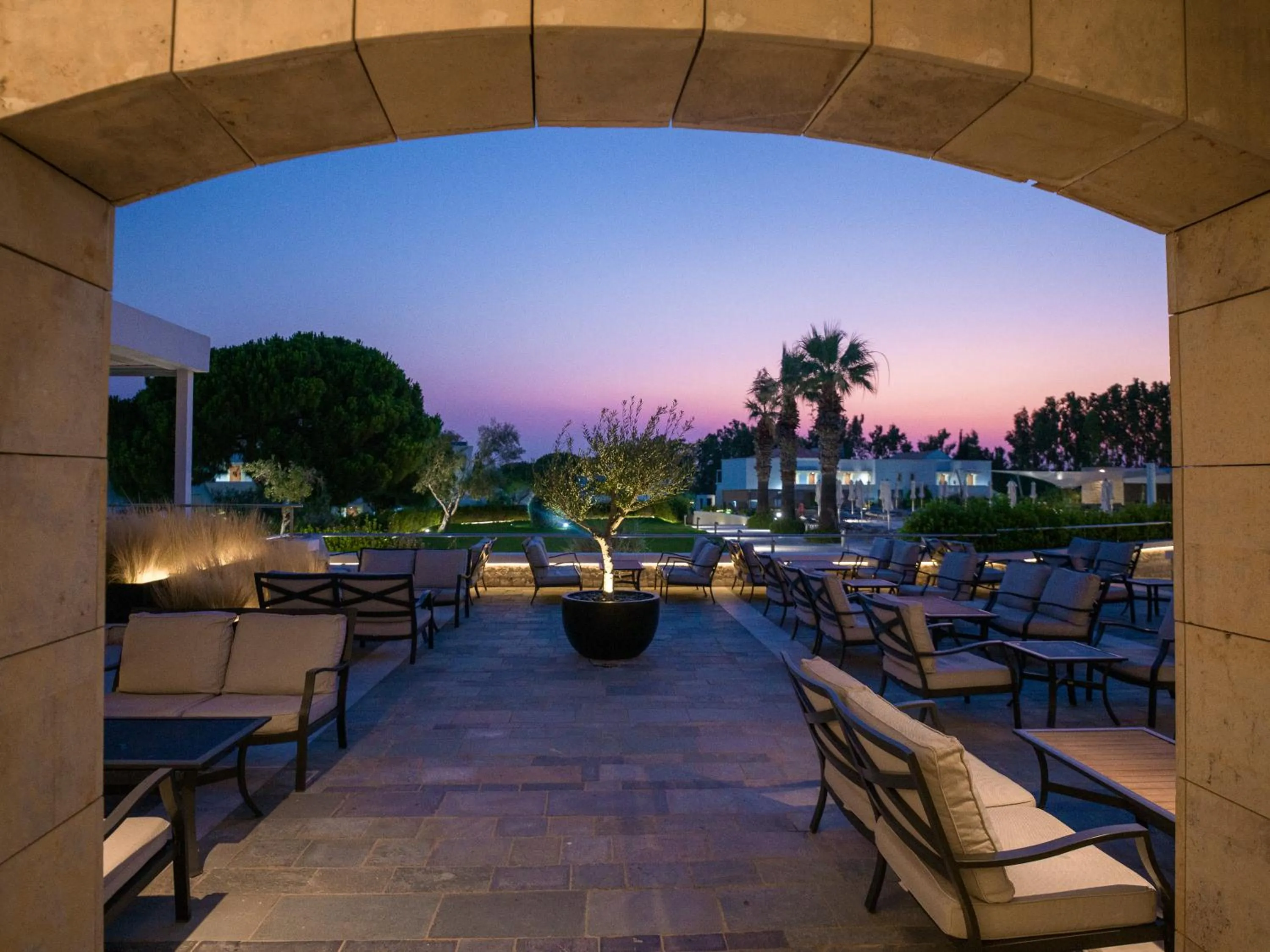 Lounge or bar in Neptune Luxury Resort