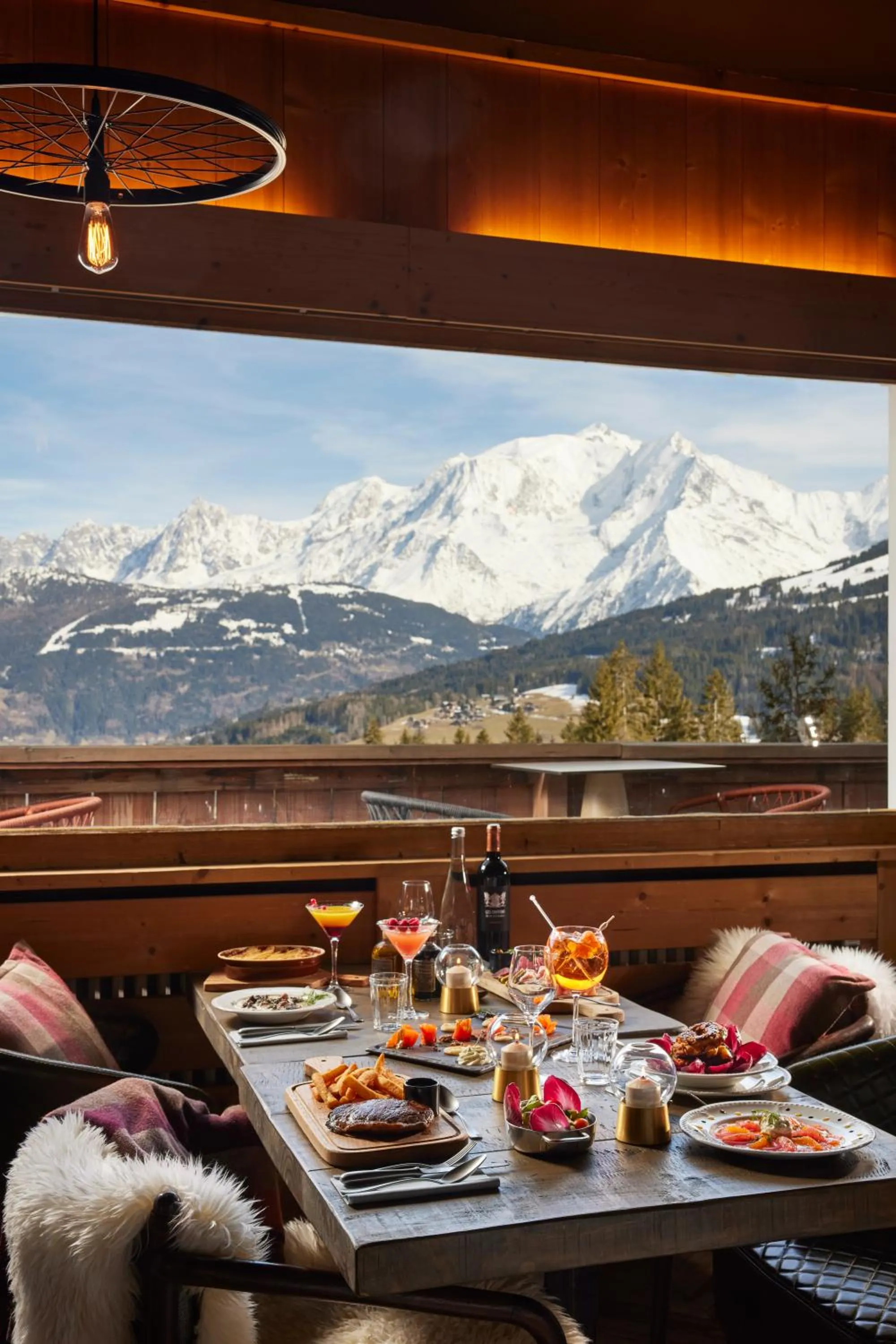 Lunch in Chalet Alpen Valley, Mont-Blanc