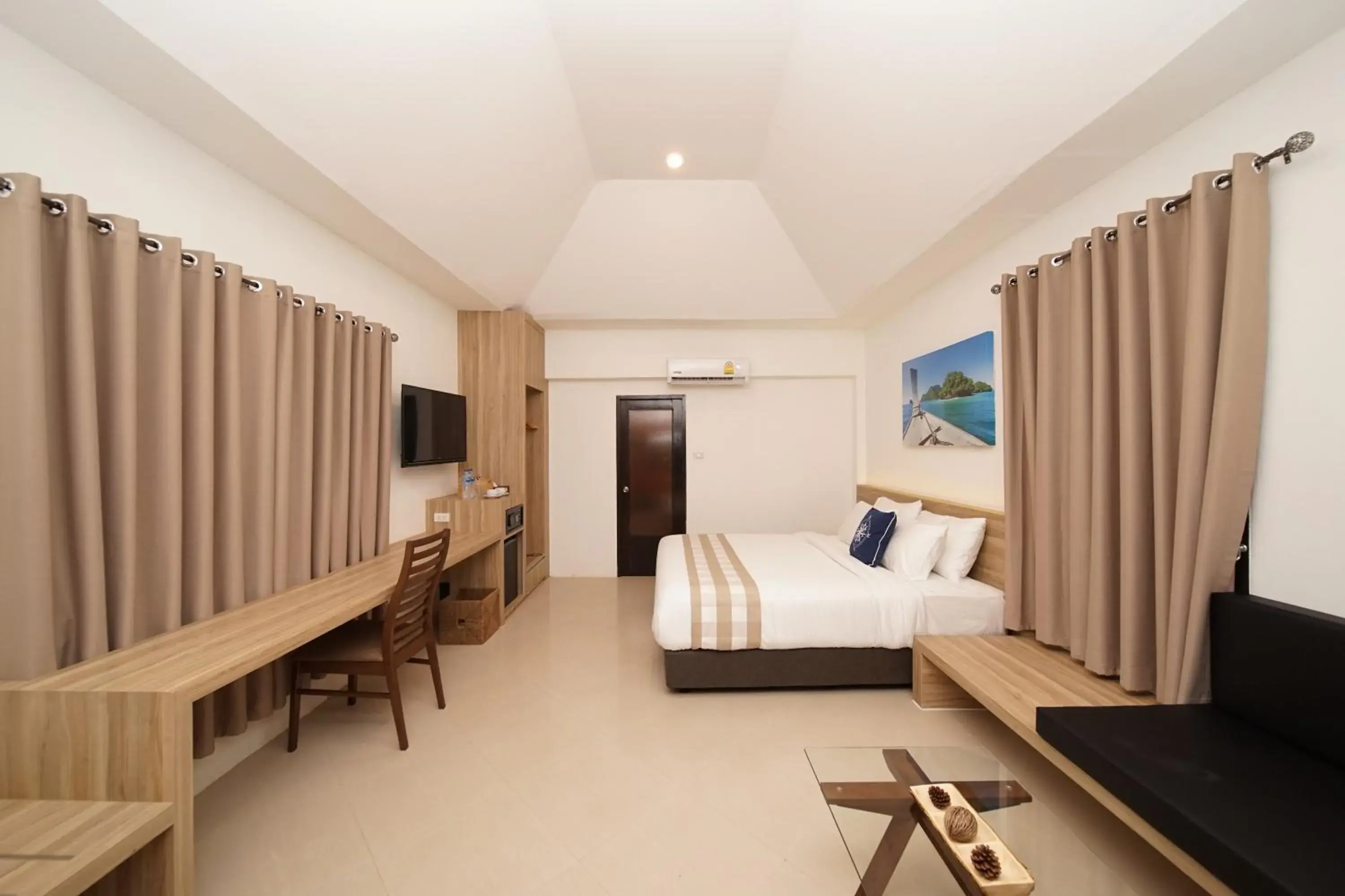 Bed in Aquavana Haad Rin Resort Bed in Aquavana Haad Rin Resort