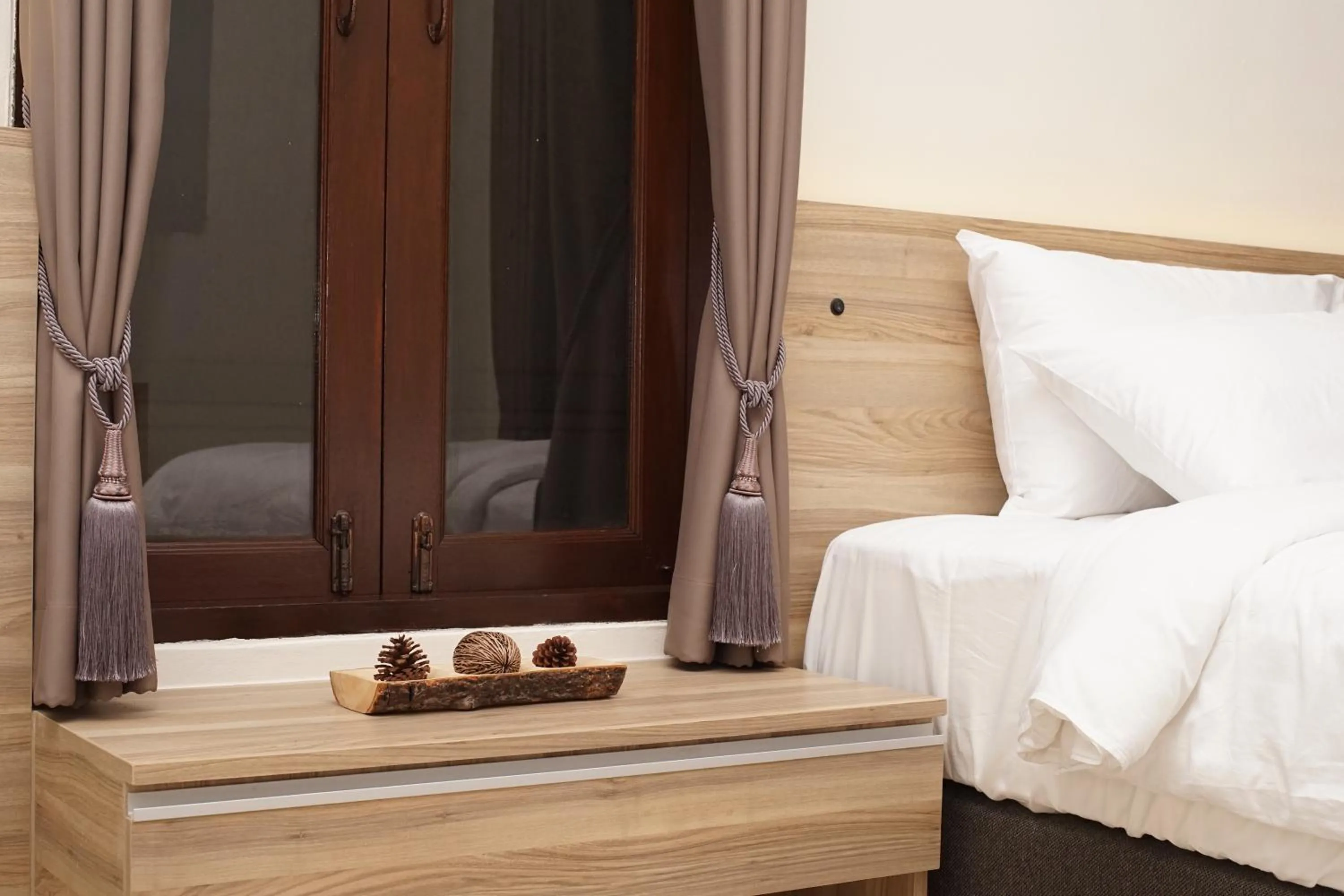 Bed in Aquavana Haad Rin Resort