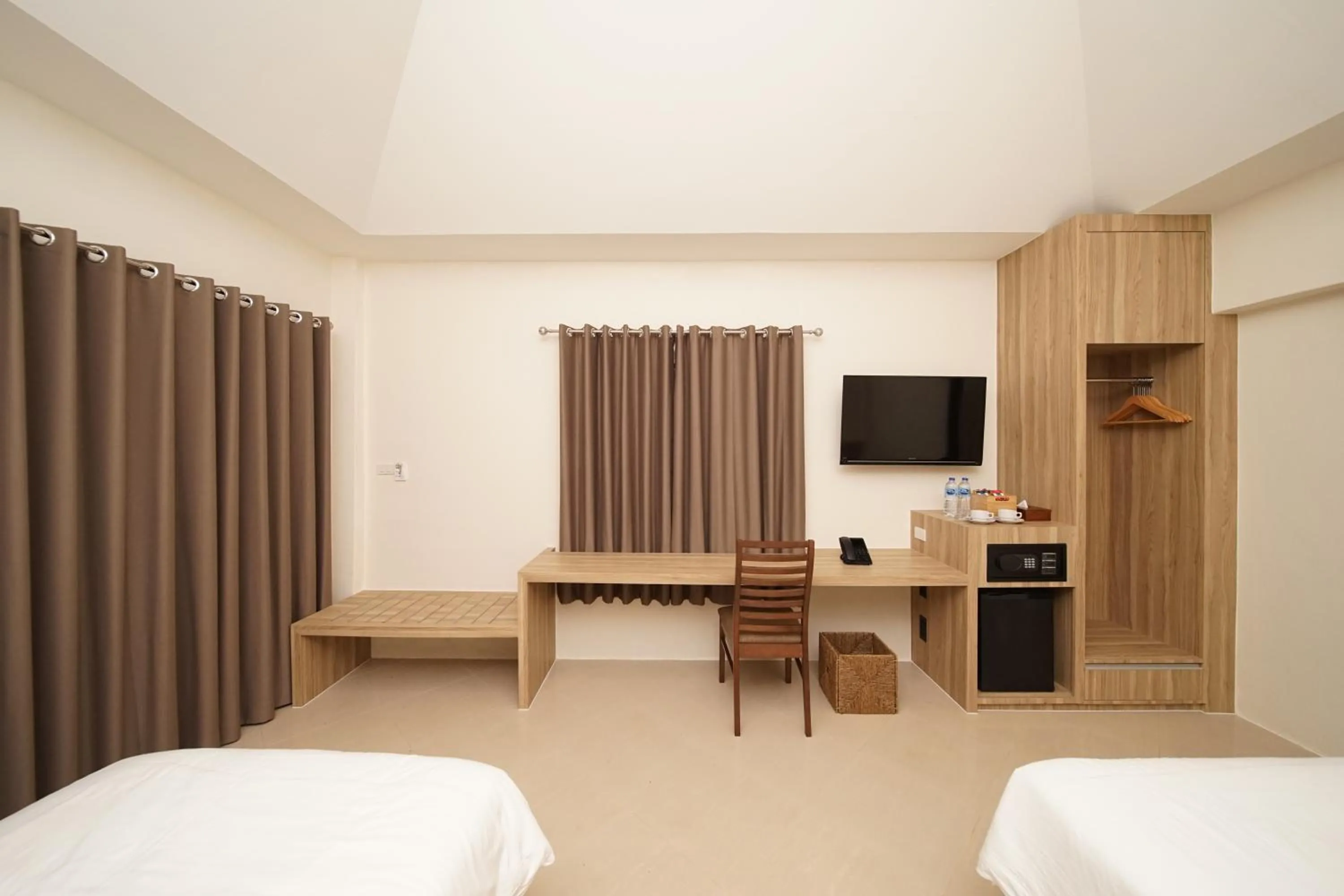 Bed in Aquavana Haad Rin Resort