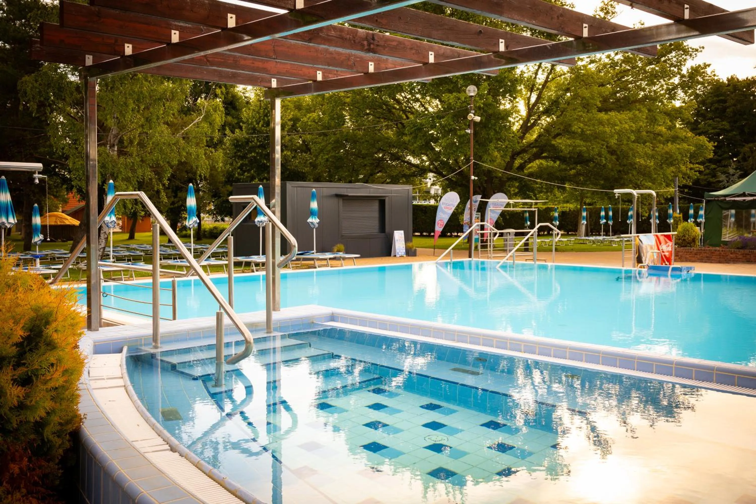 Swimming pool in Hotel Thermalpark