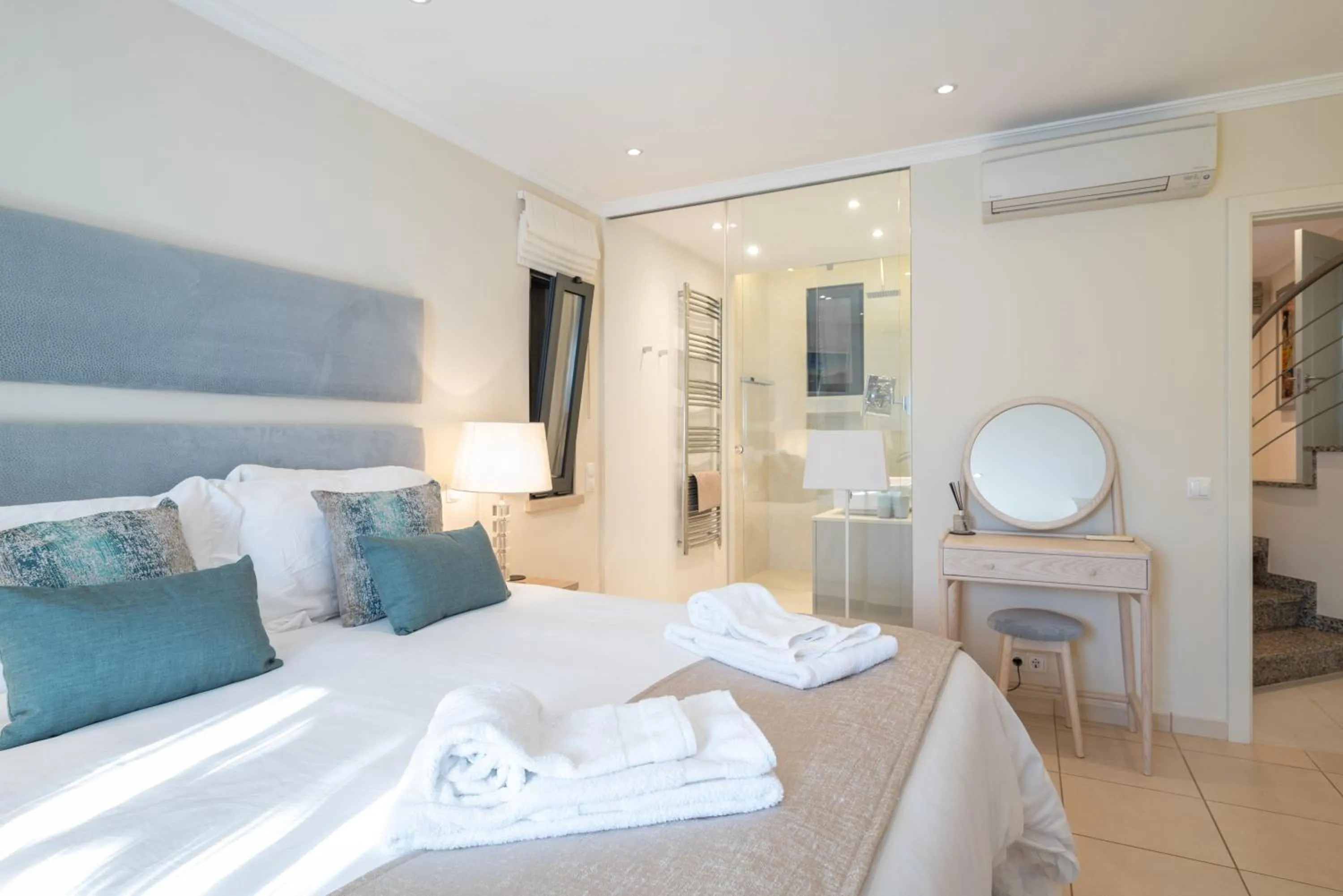 Bed in Vale Do Lobo Resort