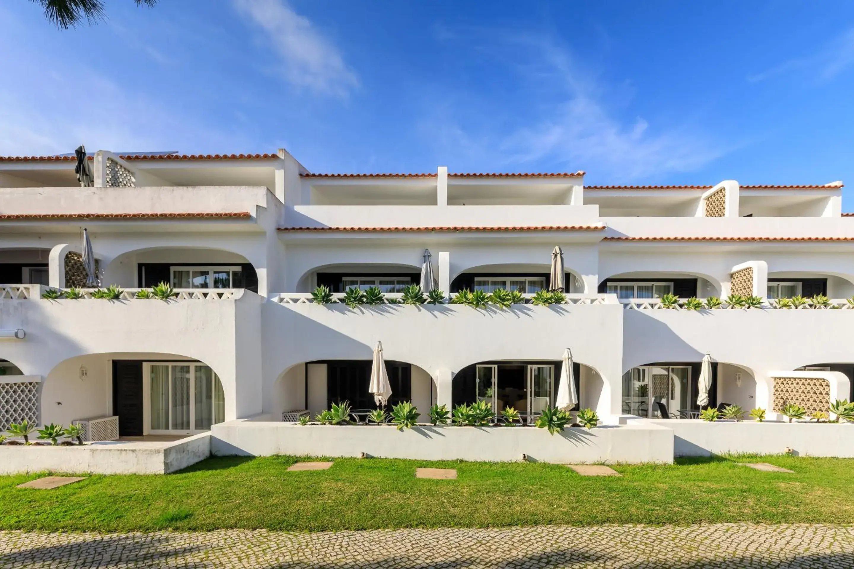 Property building in Vale Do Lobo Resort Property building in Vale Do Lobo Resort