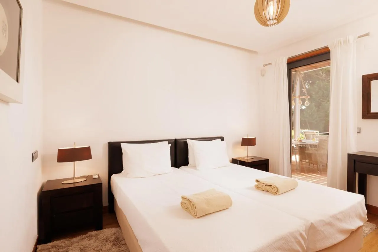 Bed in Vale Do Lobo Resort