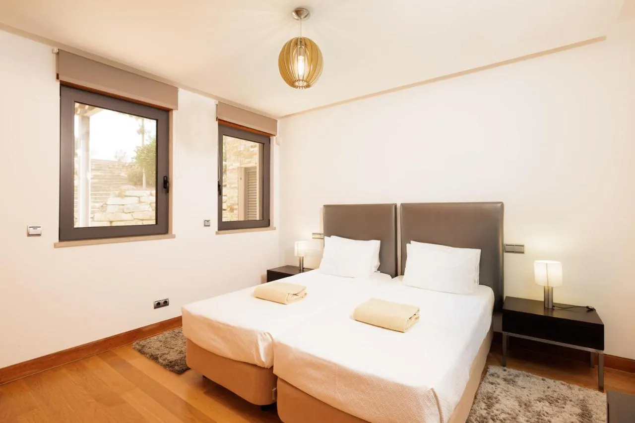 Bed in Vale Do Lobo Resort