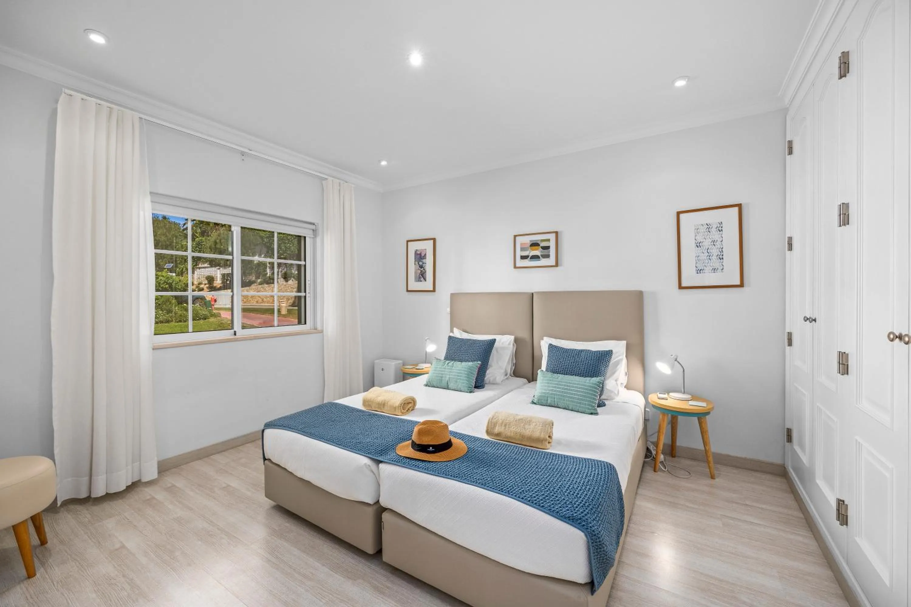 Bed in Vale Do Lobo Resort